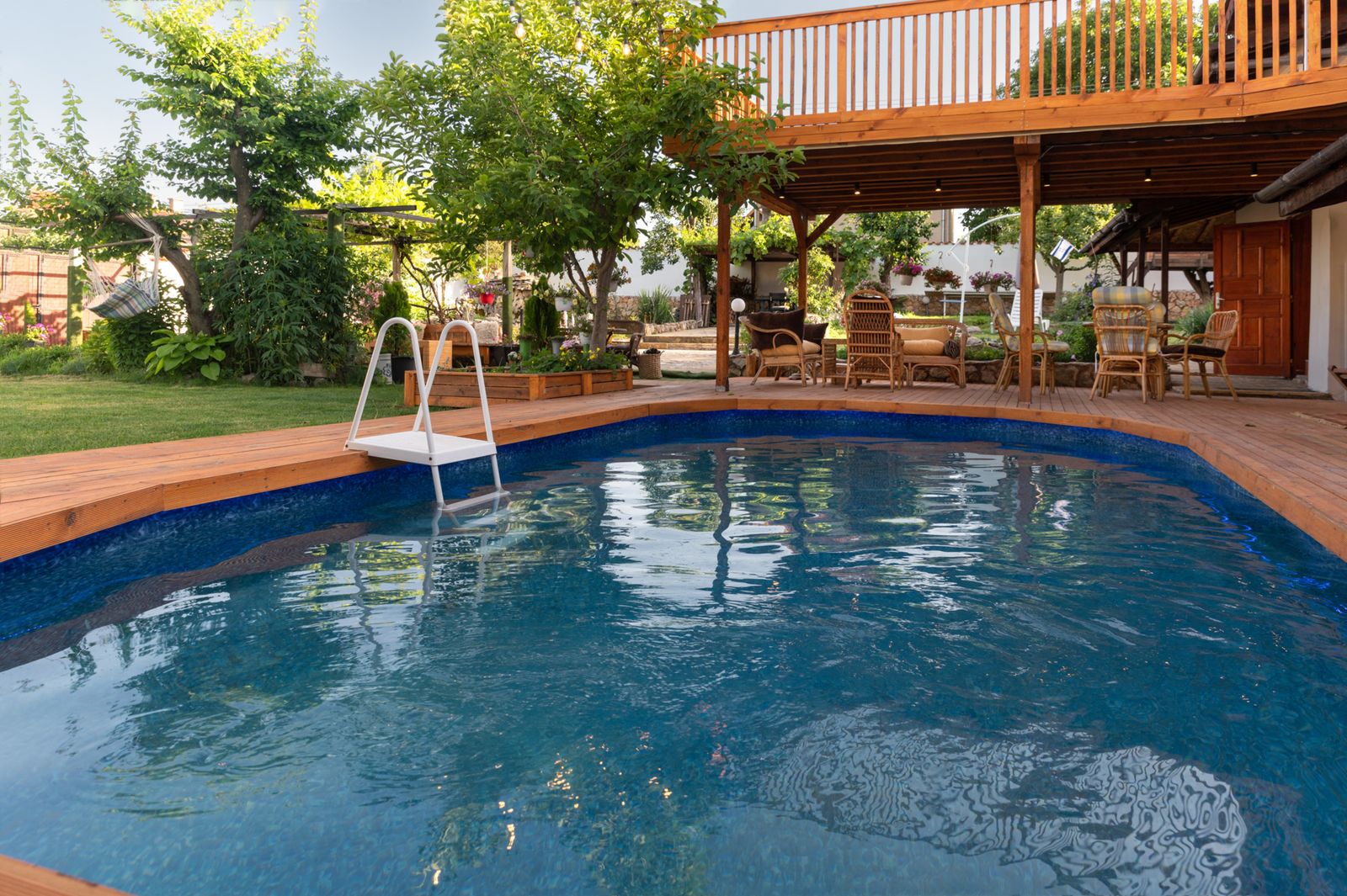 Modern and Cinematic Villa in the area of Sofia - Photo 2