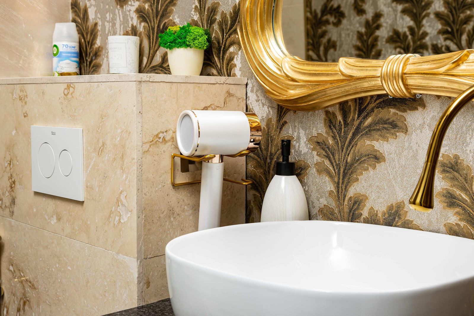 Sunny Modern 1BR Retreat with Cozy Balcony - Photo 28