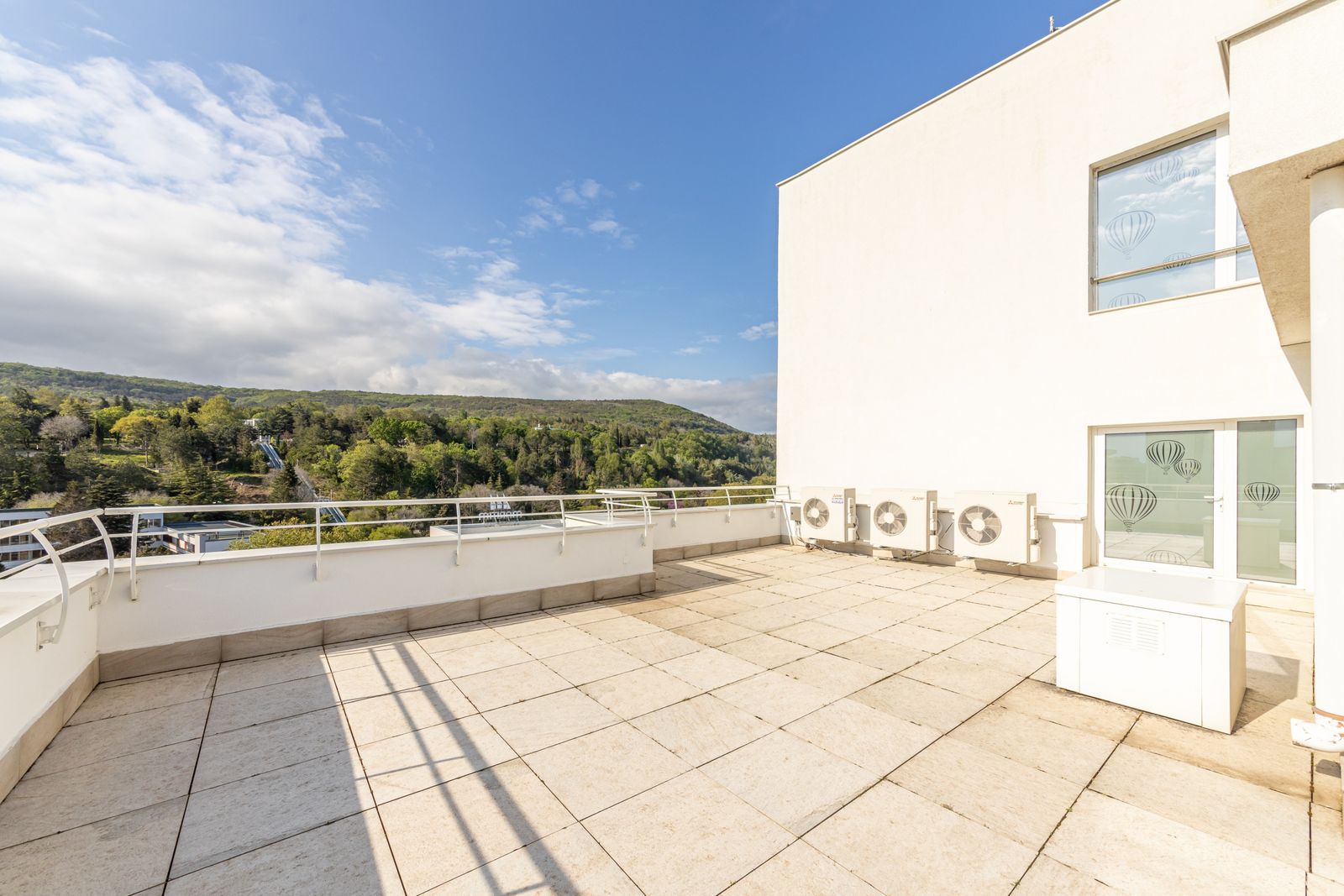 VIP Lounge Restaurant in the Maritim Paradise Blue Hotel - Photo 15