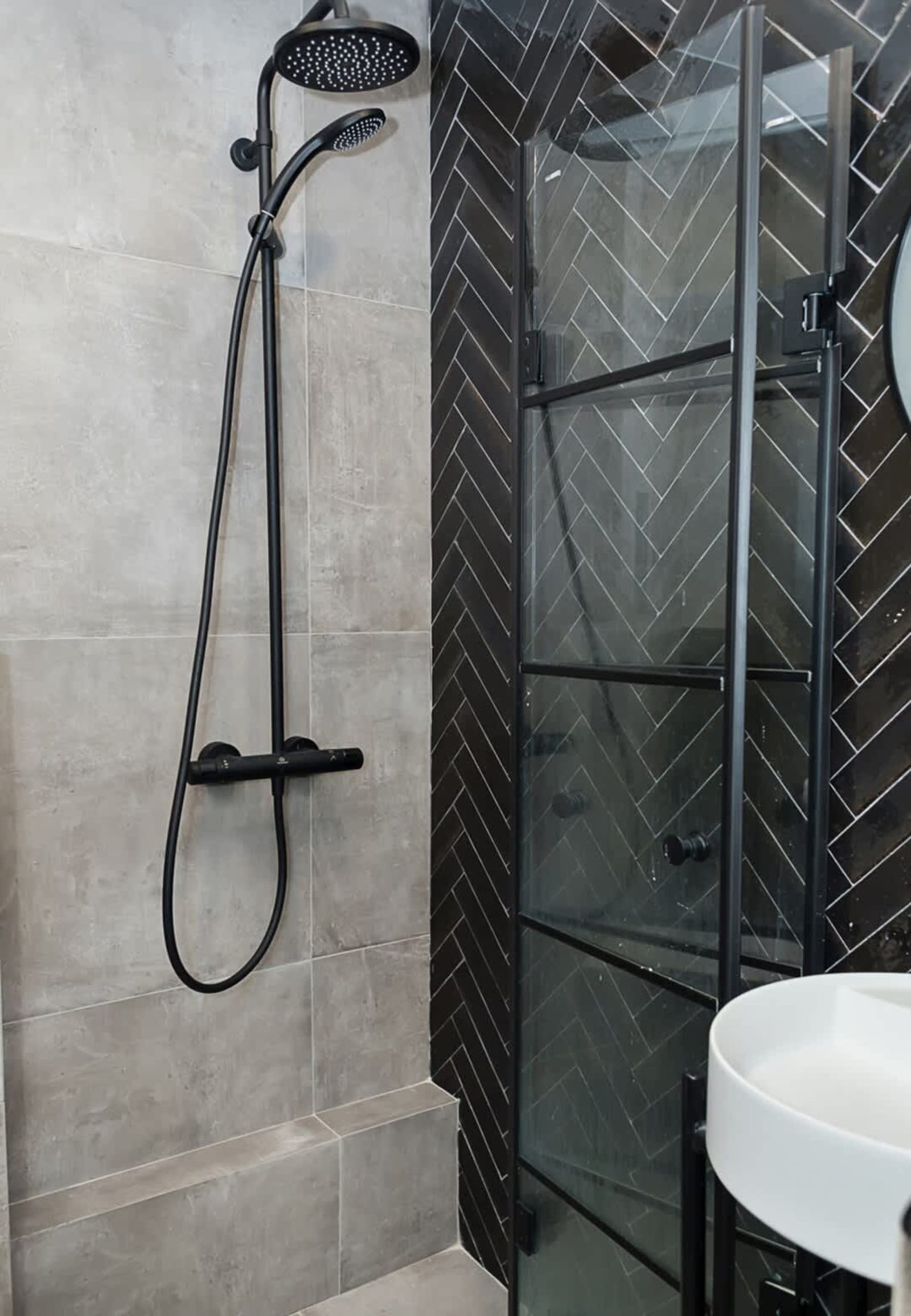 Stylish Maisonette Just Steps from the Sea Garden - Photo 16