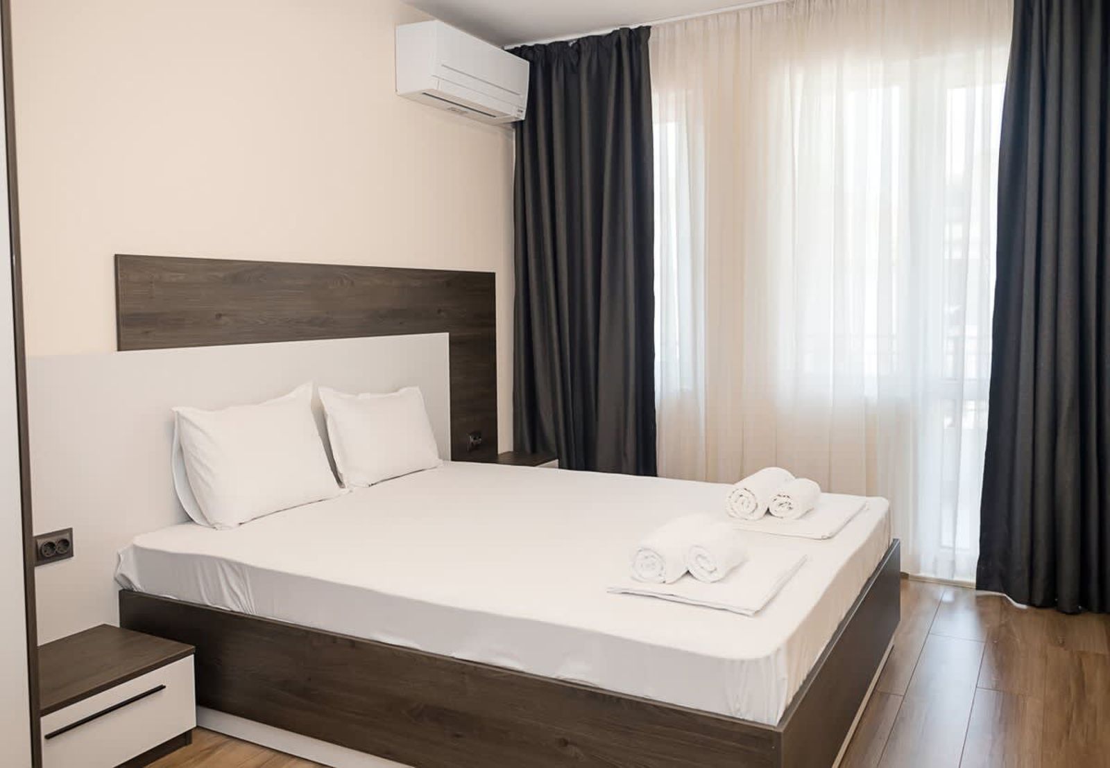 Exclusive Central Varna Apartment | 2 Beds+Parking - Photo 4