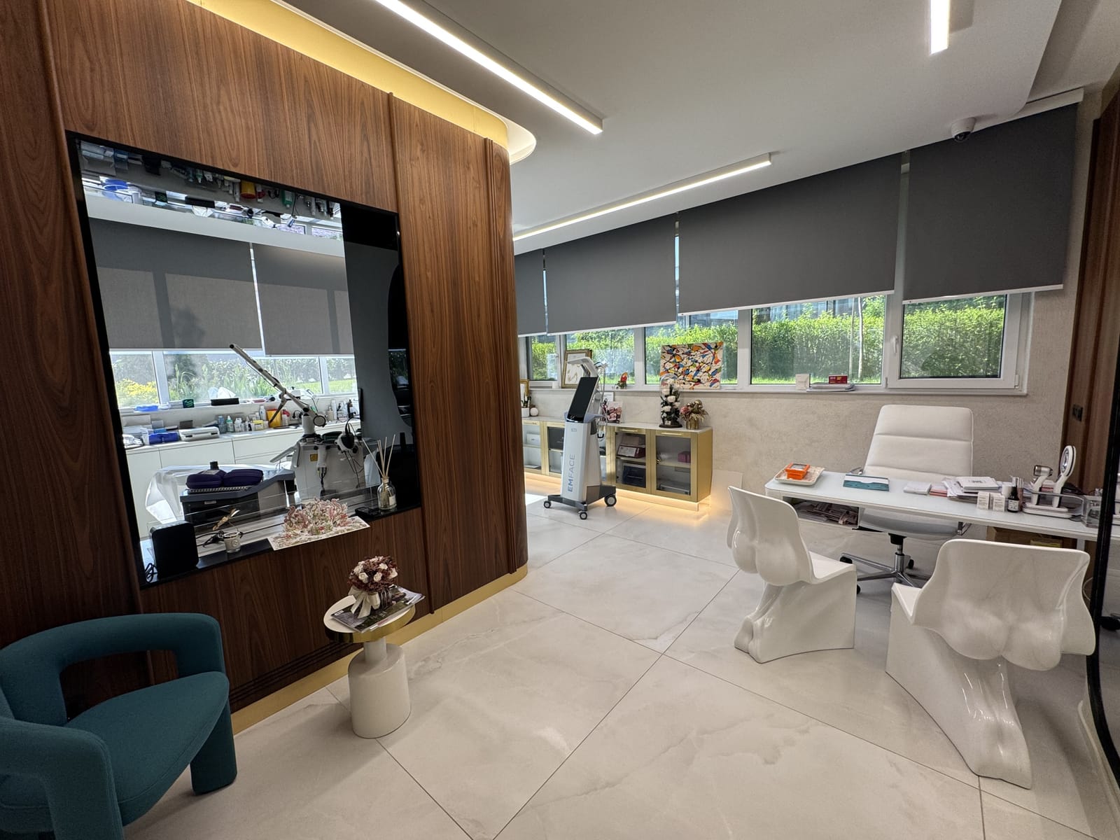 Dermatology &amp; Plastic Surgery Clinic - Photo 6