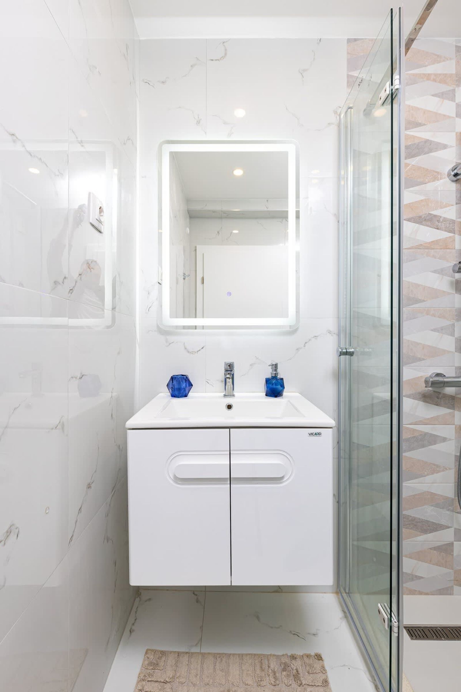 Casa Moderna  Stylish 1BD in South Plovdiv - Photo 17