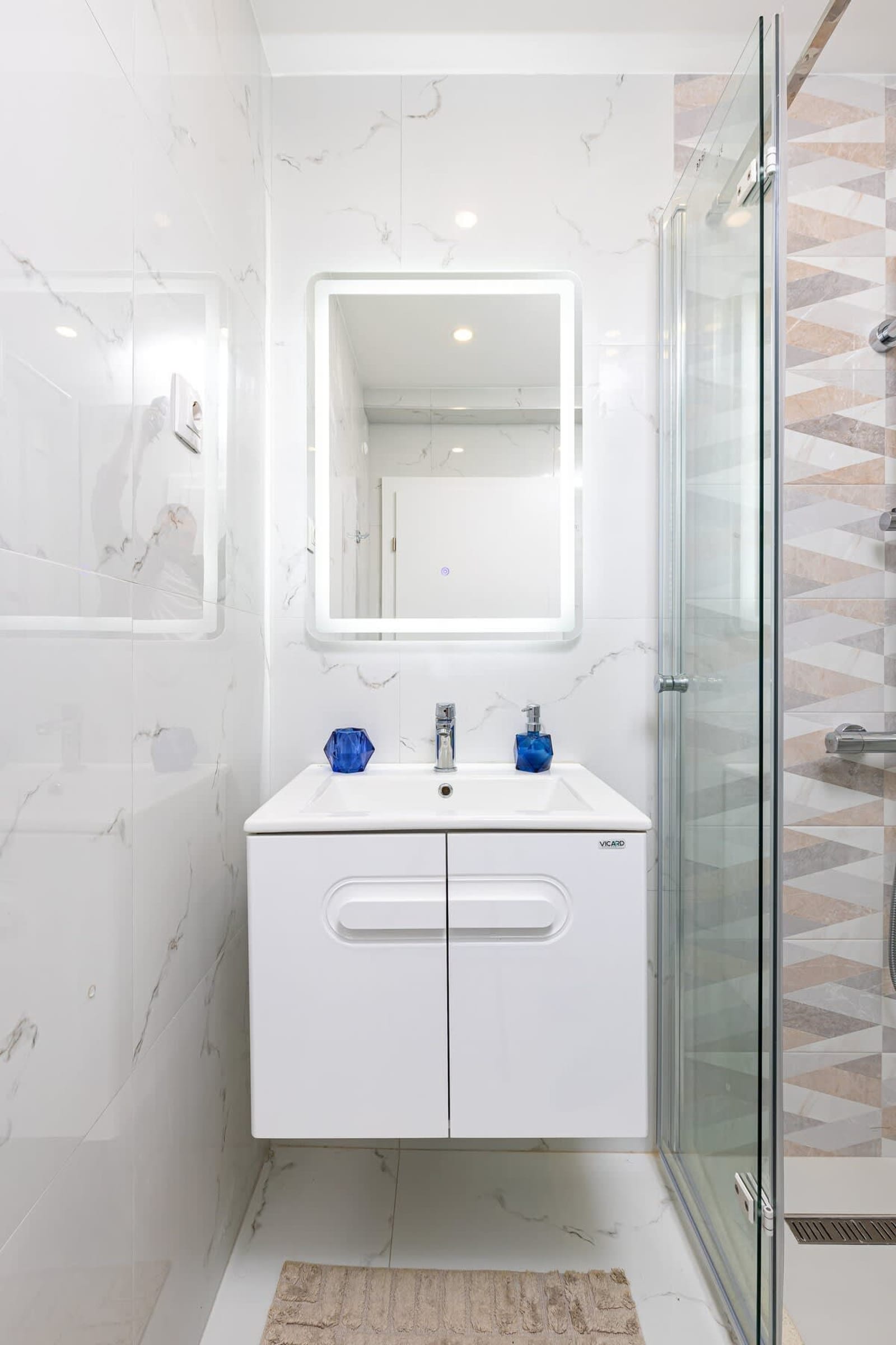 Casa Moderna  Stylish 1BD in South Plovdiv - Photo 17