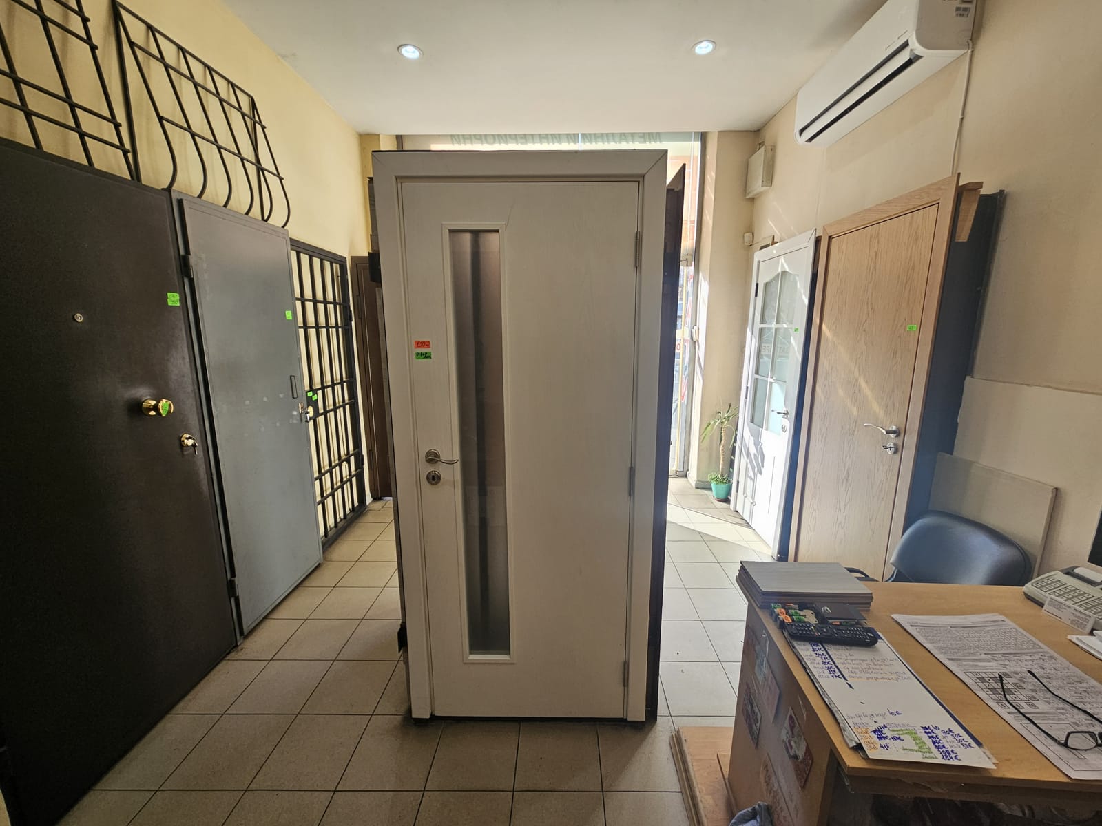 Door Business in the heart of Sofia - Photo 4