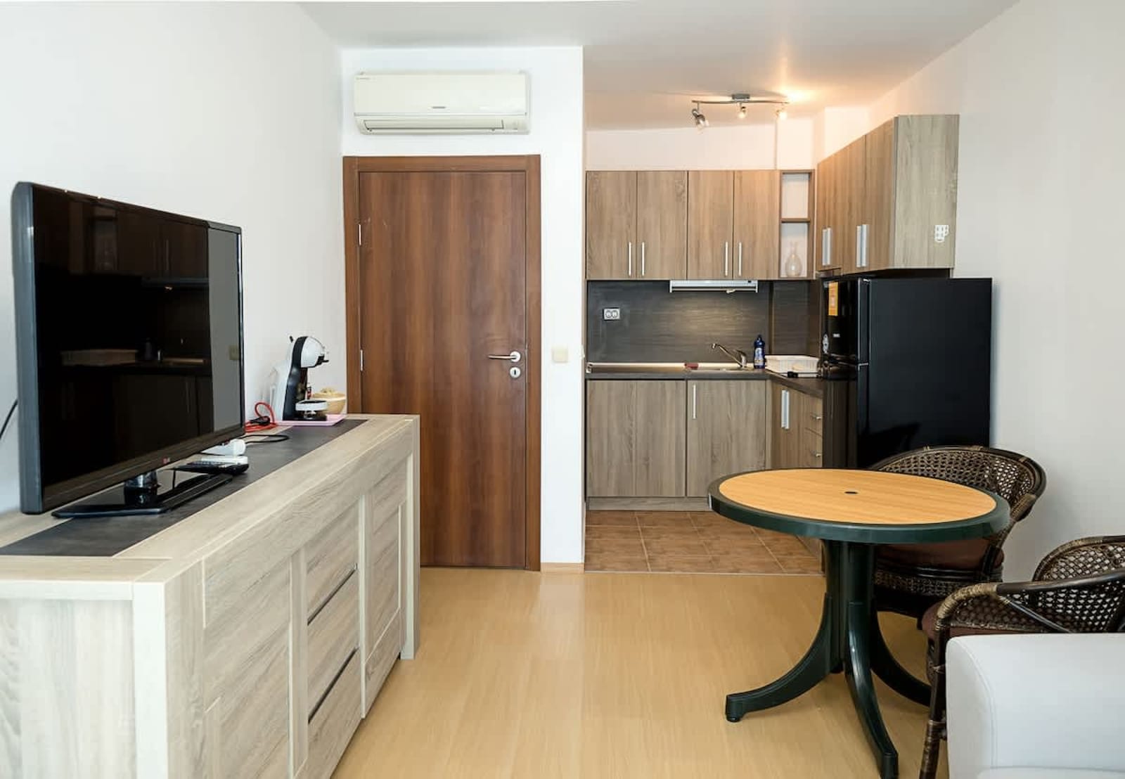 Kabakum 1BR Retreat with Parking, Steps to Beach - Photo 4