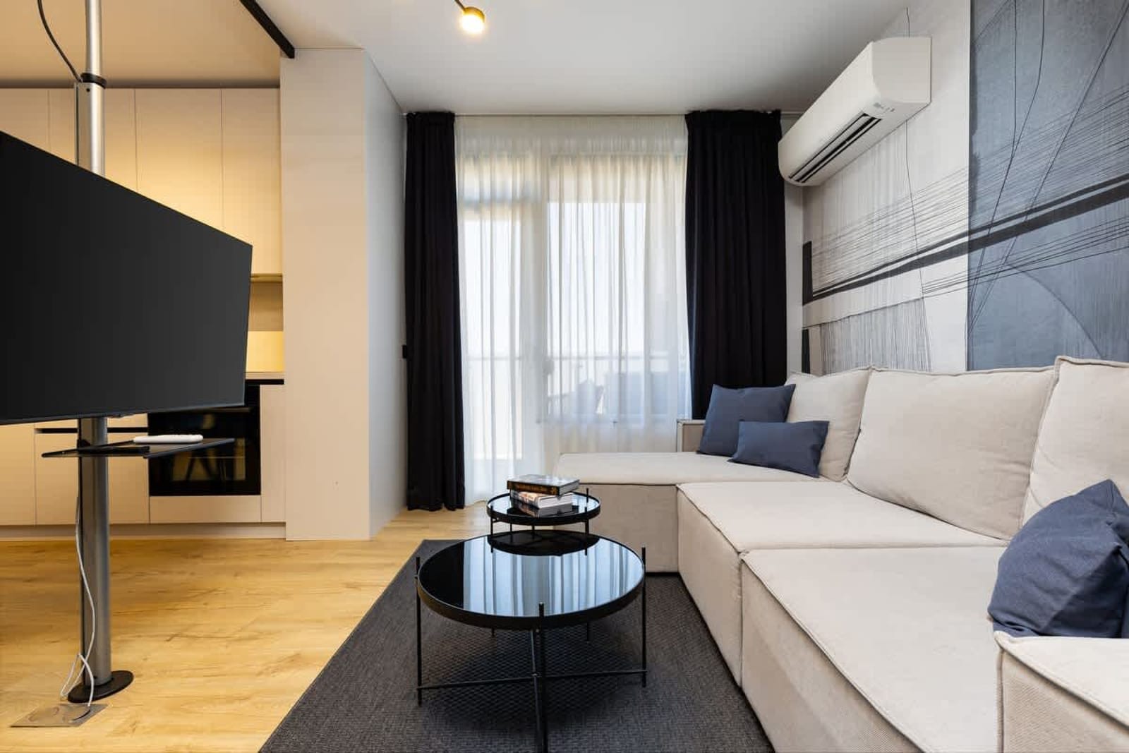 Modern 1BDR Apartment in a New Building - Photo 13