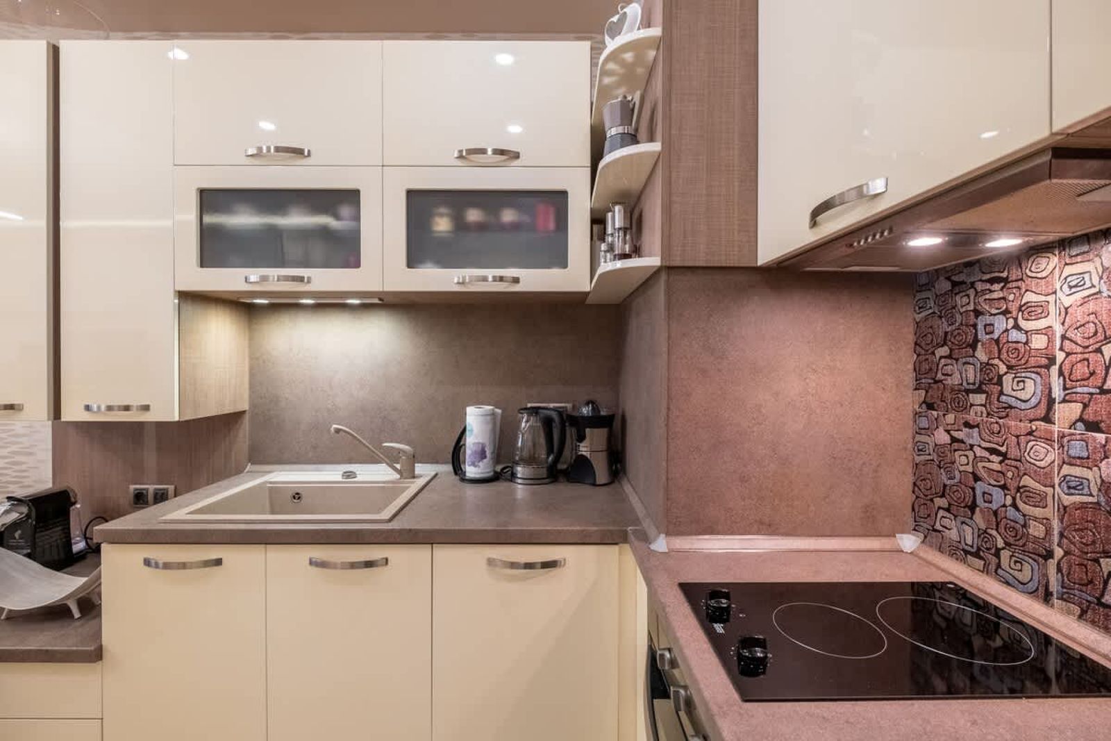 Jewelry - 1 bedroom apartment - Photo 11