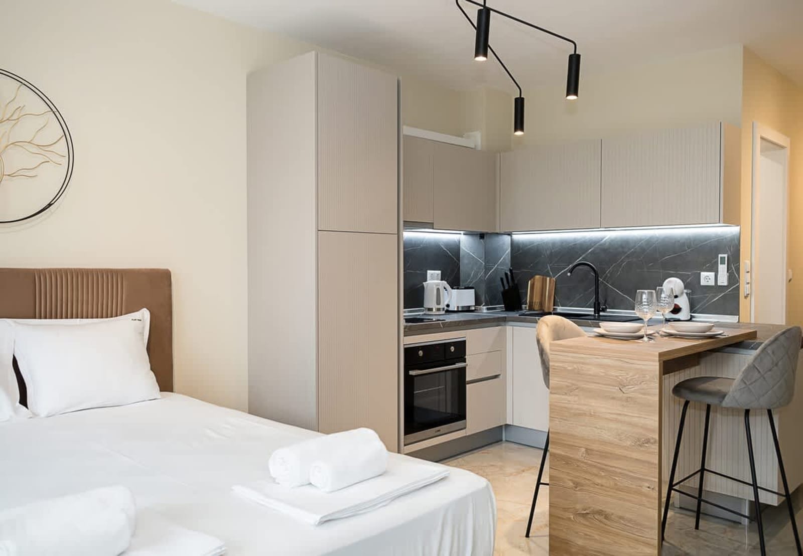 Stylish Studio with Balcony – Bella Vita, Varna - Photo 10