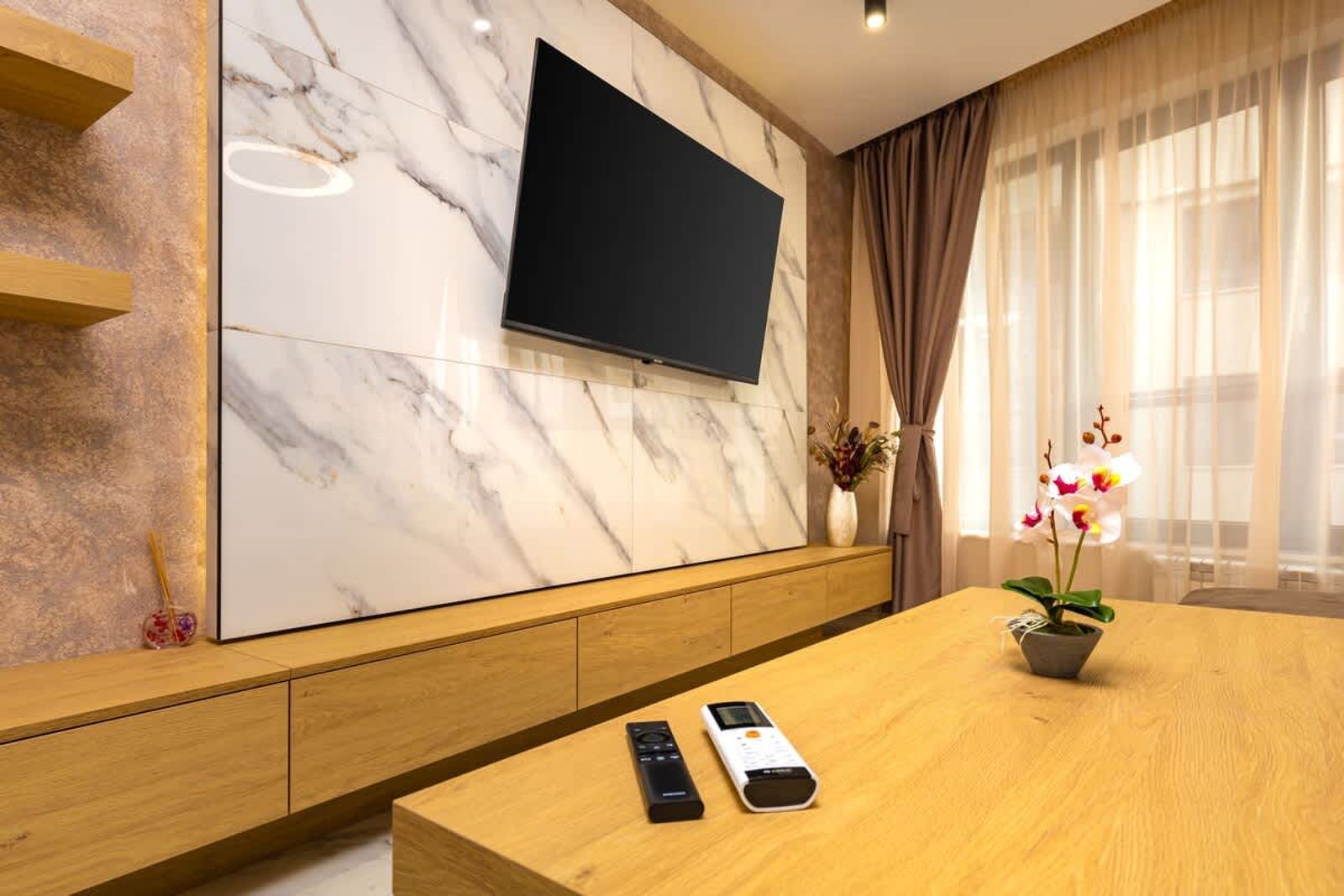 1-Bedroom Retreat near Plovdiv's Historic Old Town - Photo 8