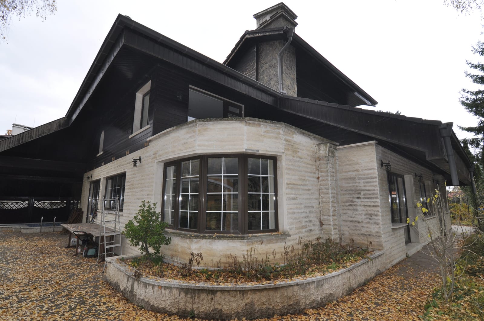 The Mosaic House - Photo 9