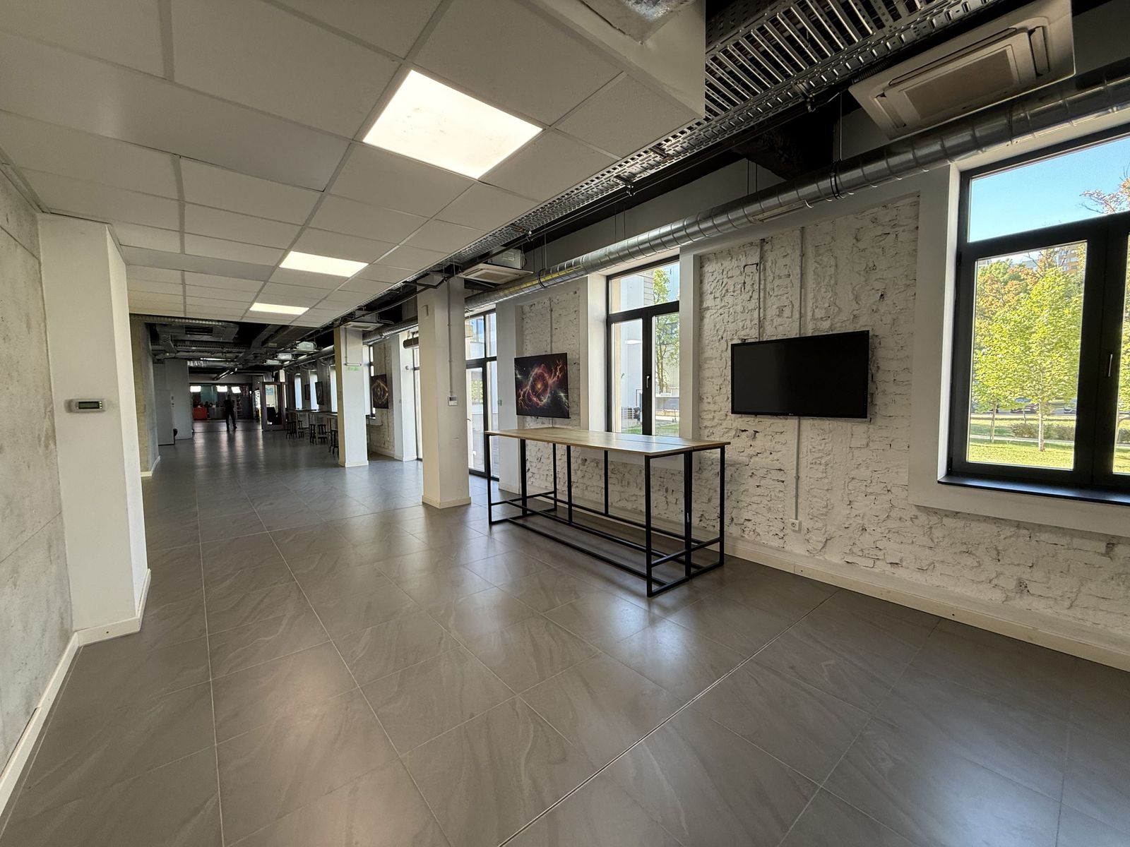 Modern Conference Room in the Heart of Sofia - Photo 22