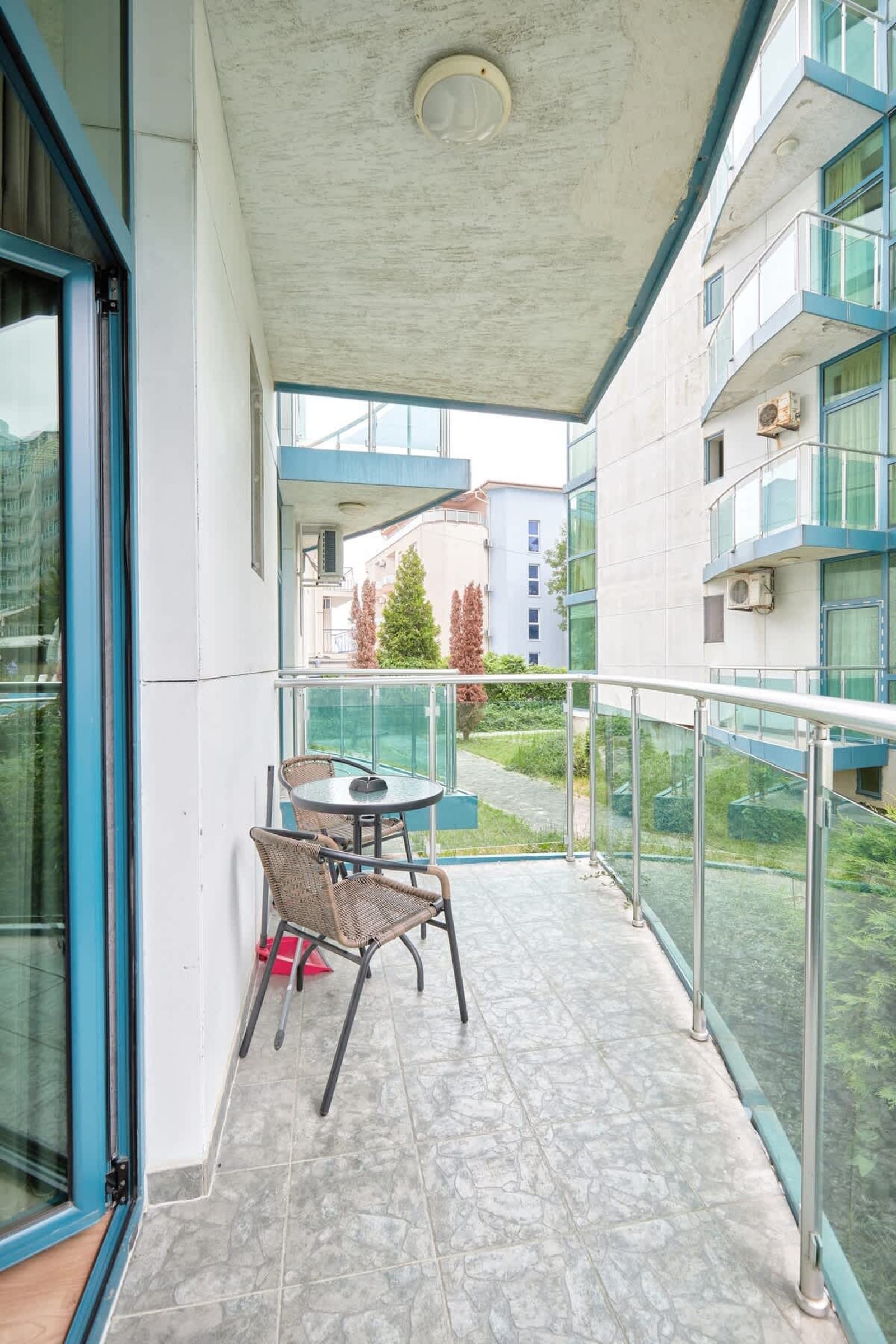 Paradise 1BD Apartment in Primorsko Del Sol - Photo 13