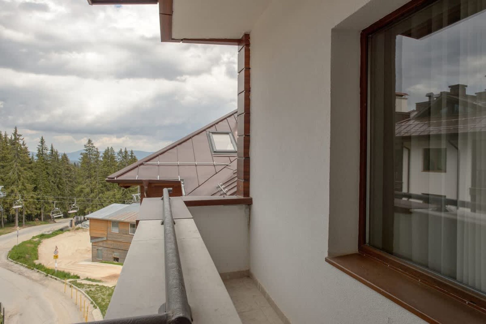 Luxury 2-bedroom apartment by Studenets Center - Photo 20