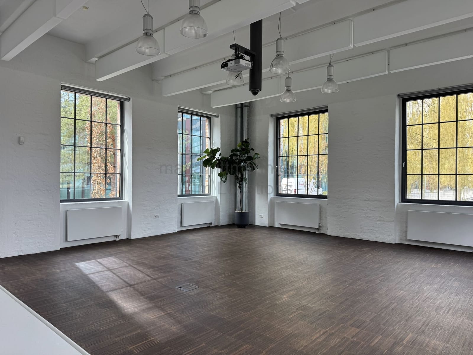 Location 486 - Photo 25