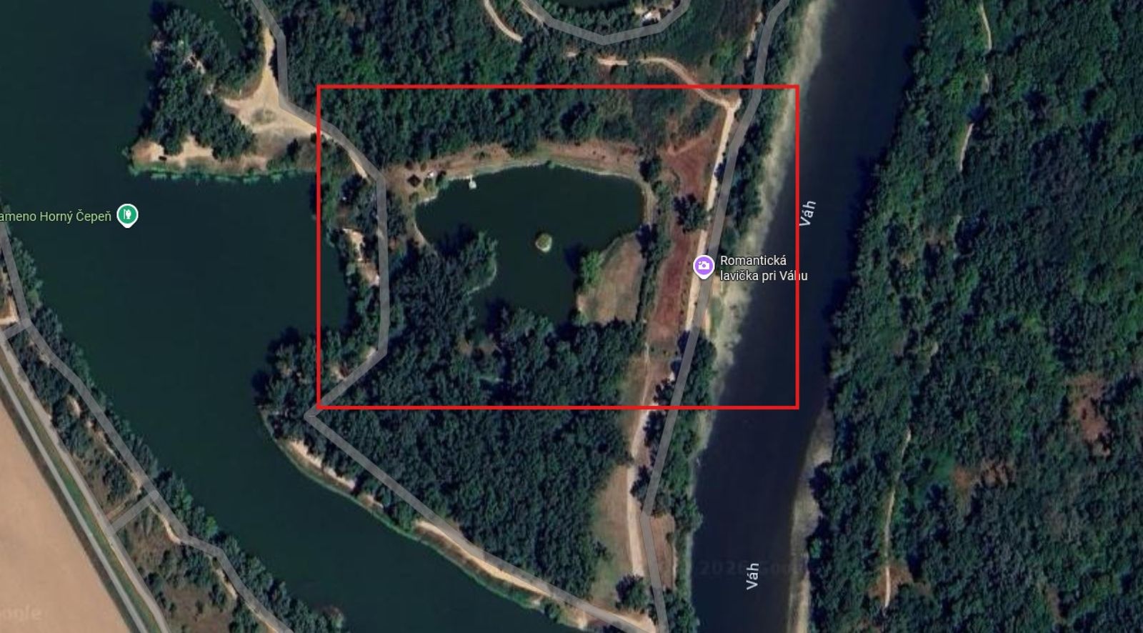 Private lake with islands and beautiful nature - Photo 6