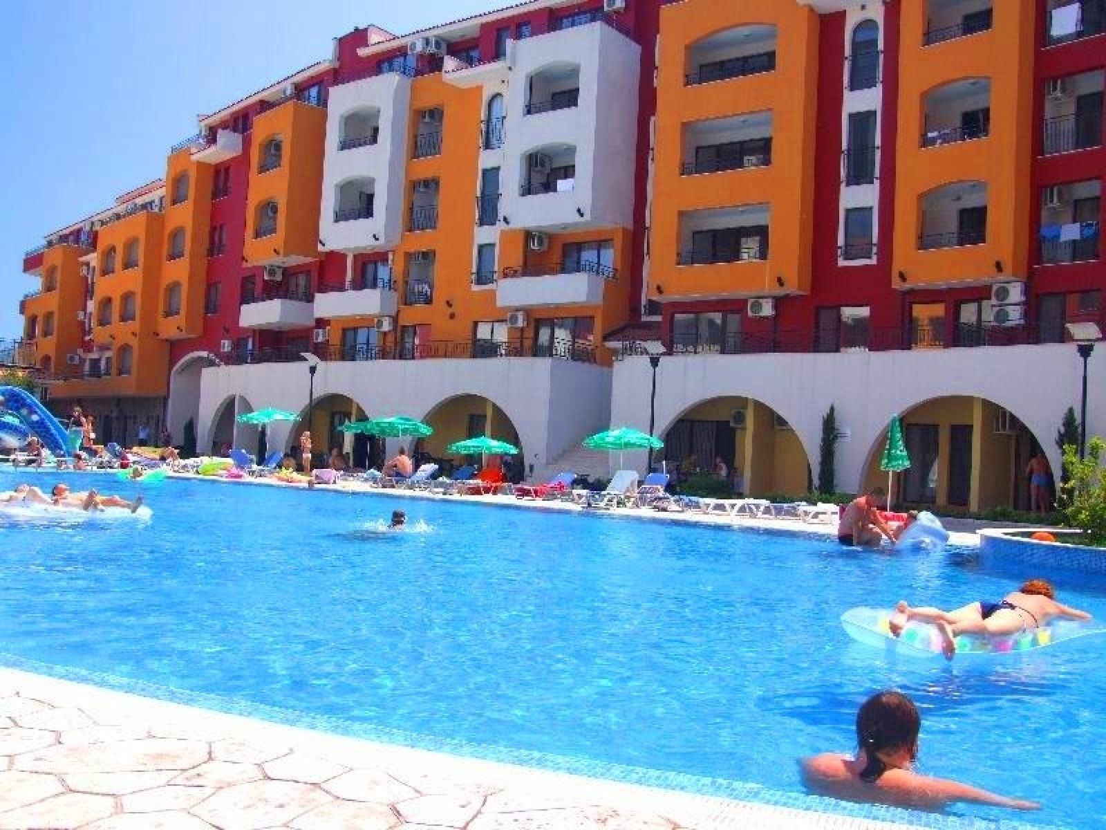 Cozy Aheloy  sea view  2 bedroom - Photo 13