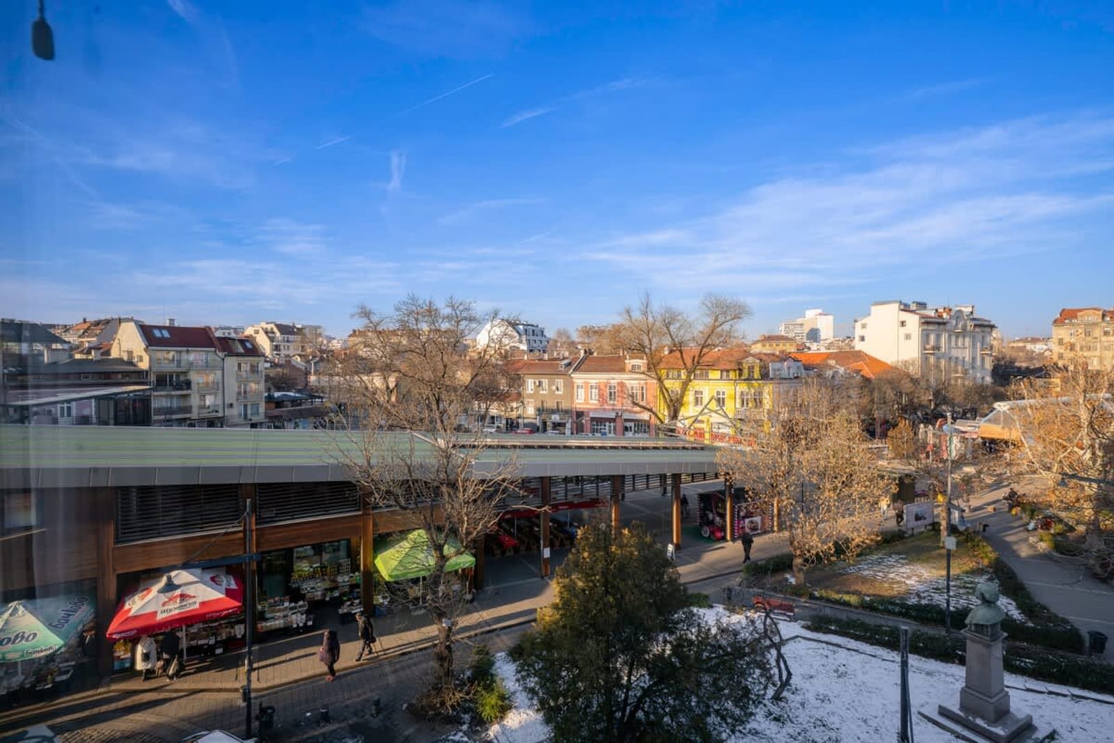 Charming 1BD Apartment Next to Women's Market - Photo 18