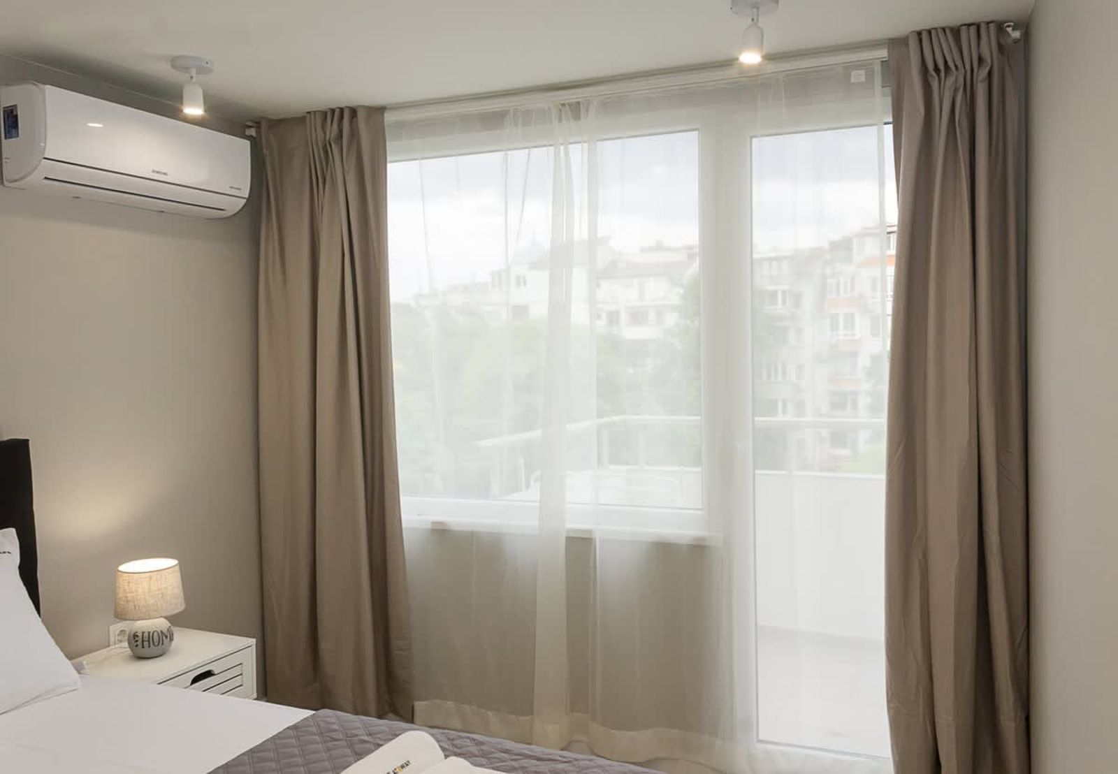 Sea Garden Varna - 2BD Flats with Desk &amp; Balcony - Photo 13