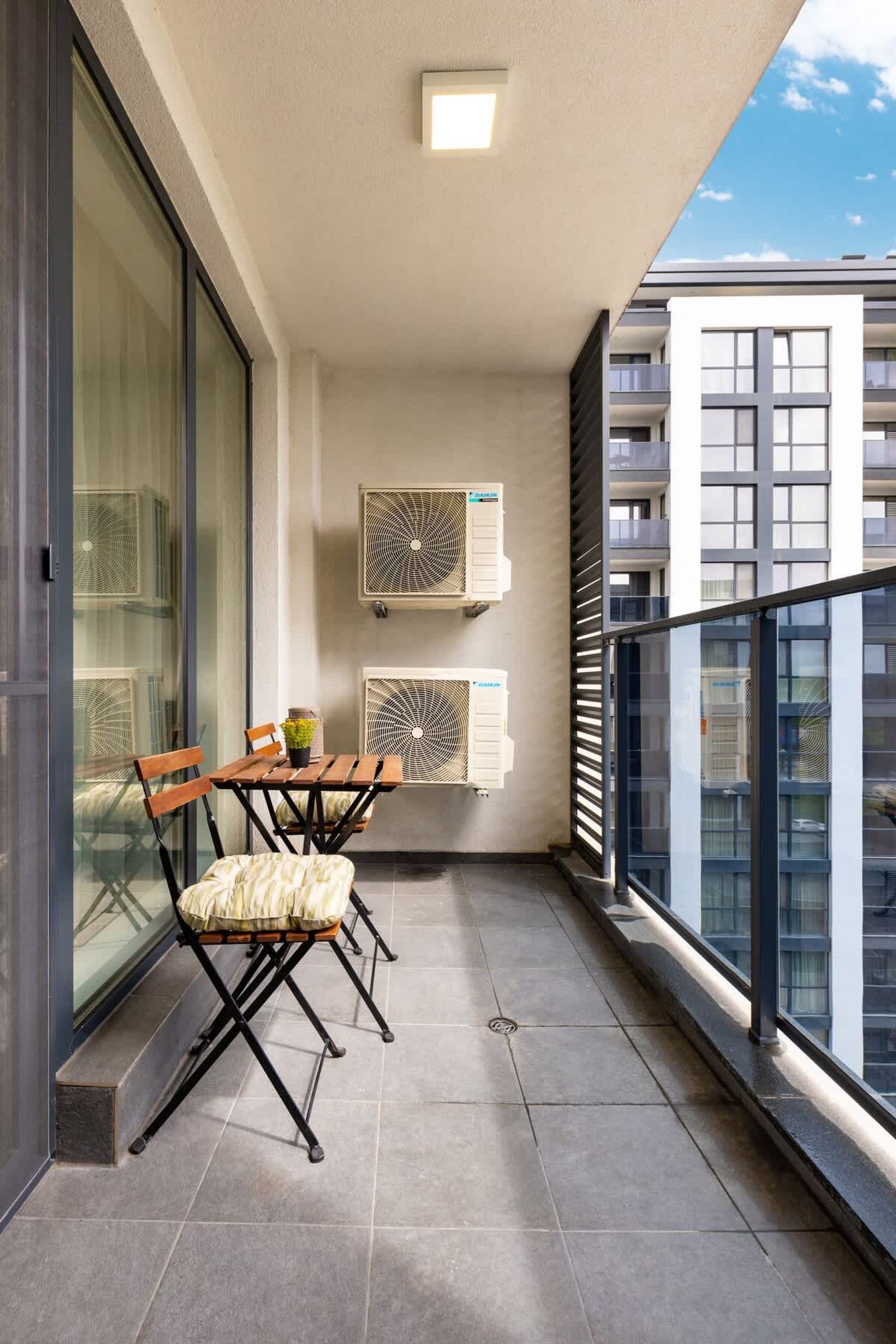 Platinum Designer Flat with Balcony &amp; Parking - Photo 12