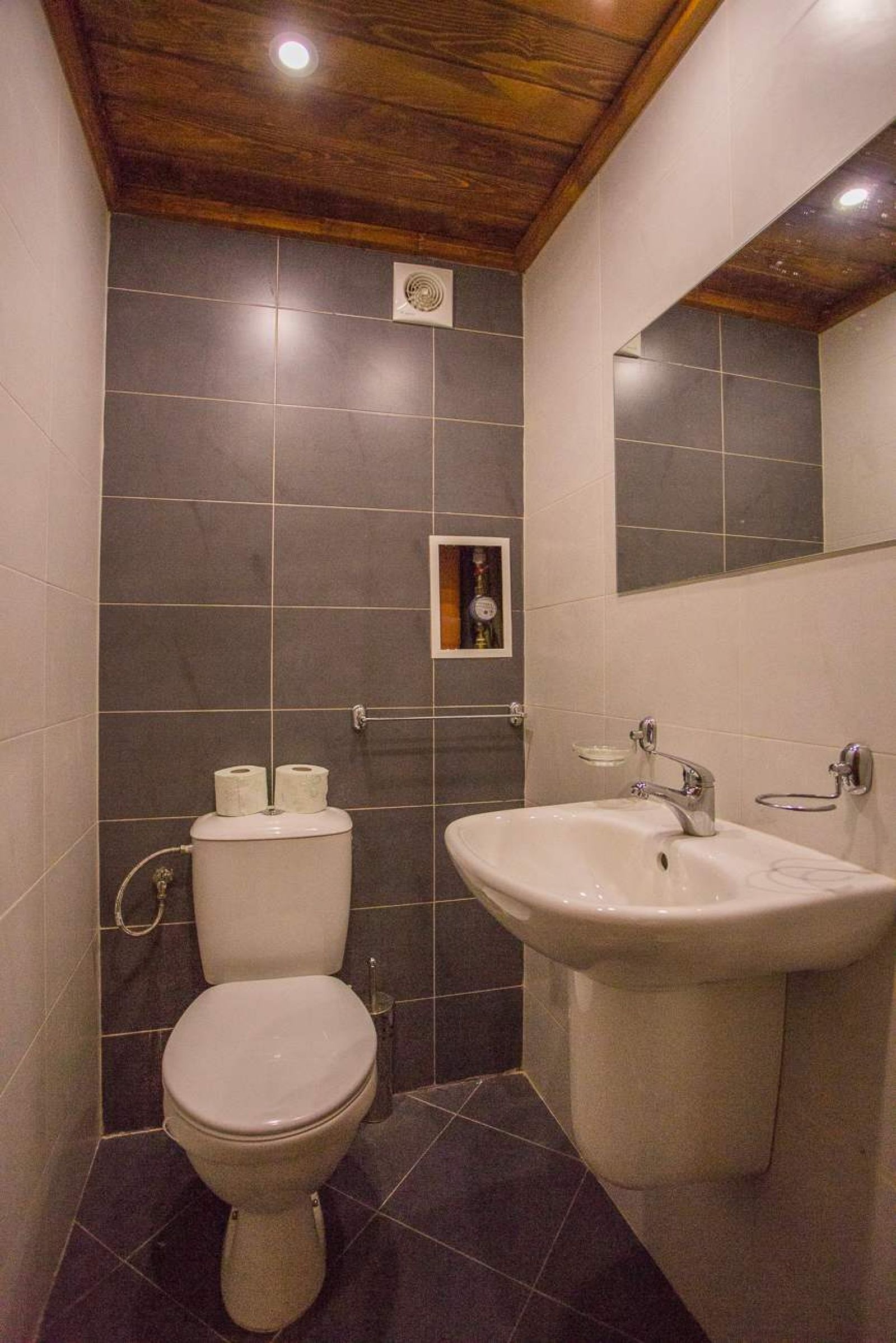 Stylish Two-Level Apartment in Bansko - Photo 18