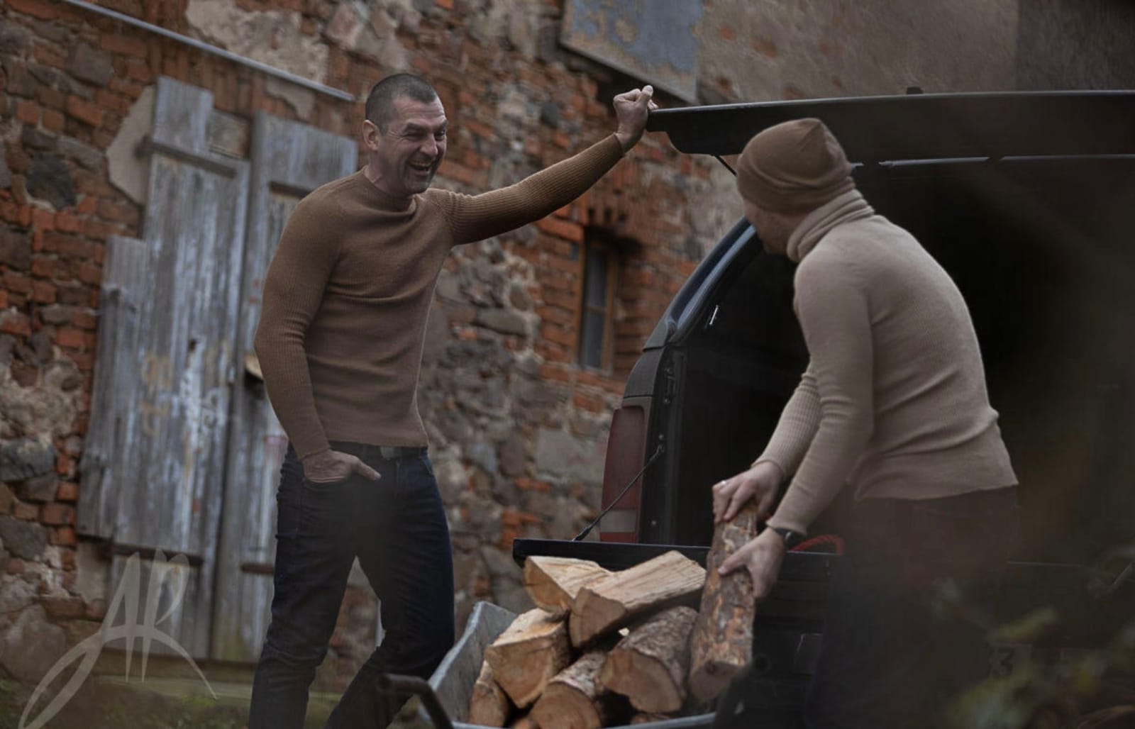 Historic Half-Timbered Farmhouse with Cinematic Garden &amp; Authentic European Atmosphere - Photo 5