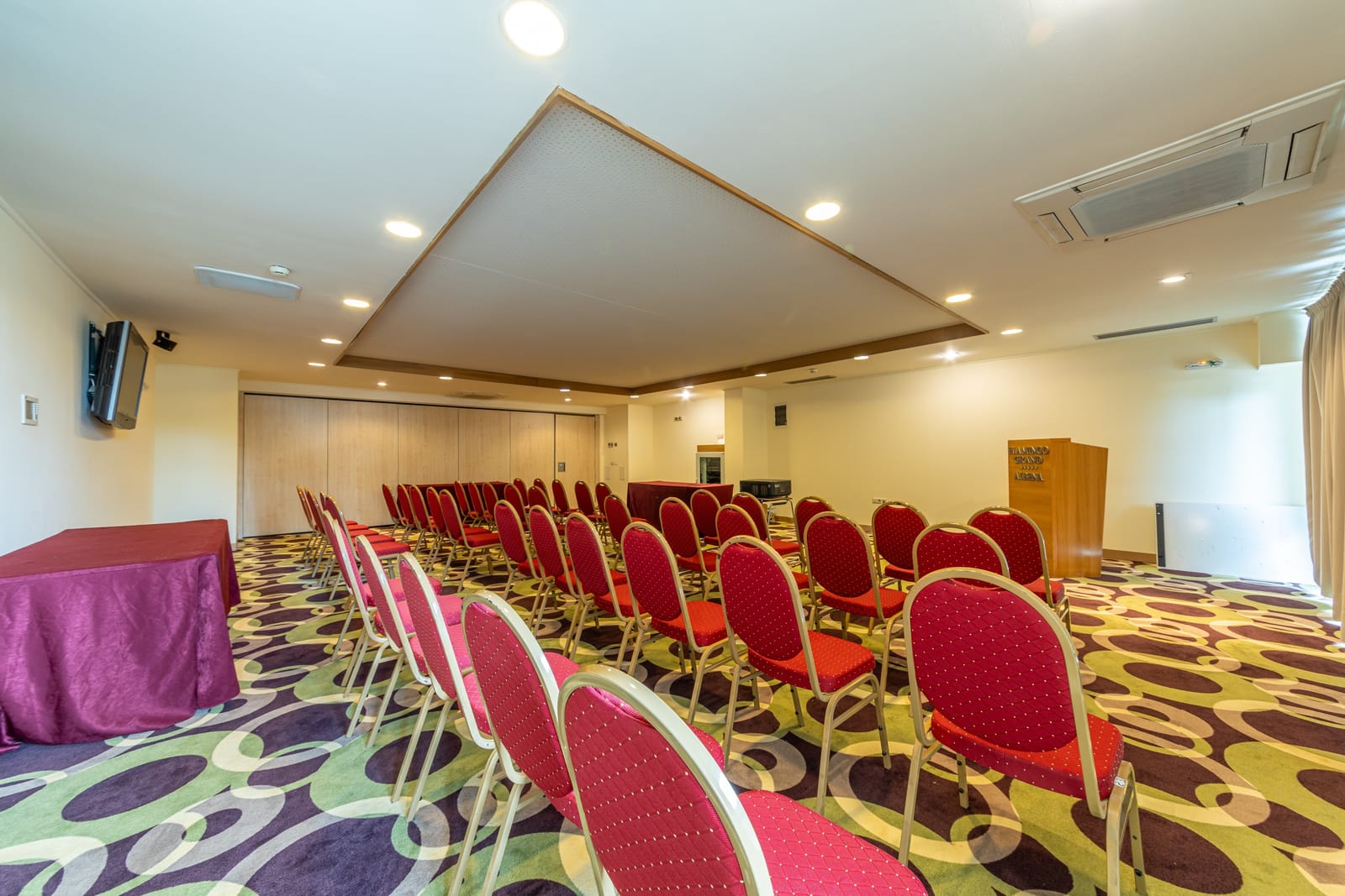 Conference Room in the Flamingo Grand Hotel - Photo 11