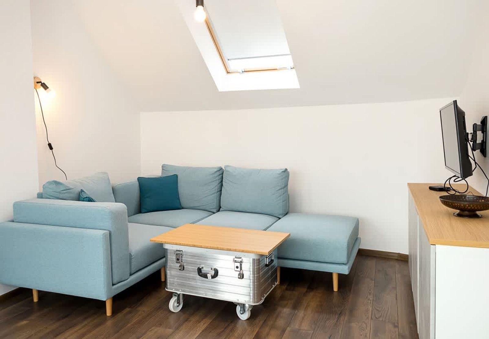 Urban &amp; Cozy Escape - 1BR Flat near GrandMallVarna - Photo 4