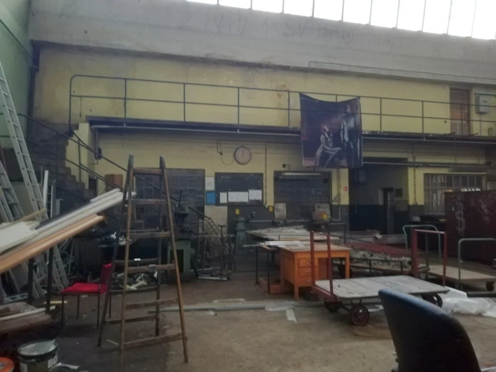 Beautiful Abandoned Factory - Photo 31