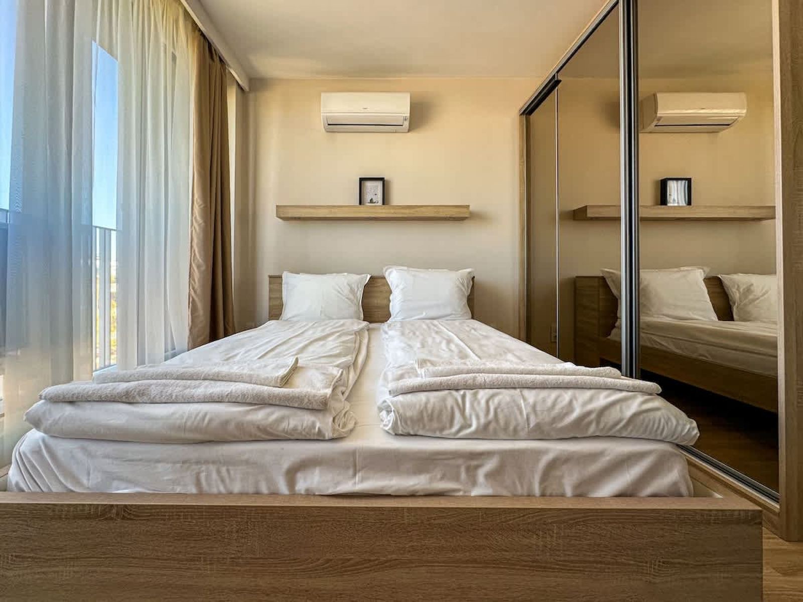 Quiet &amp; Comfortable Urban Retreat - Photo 14