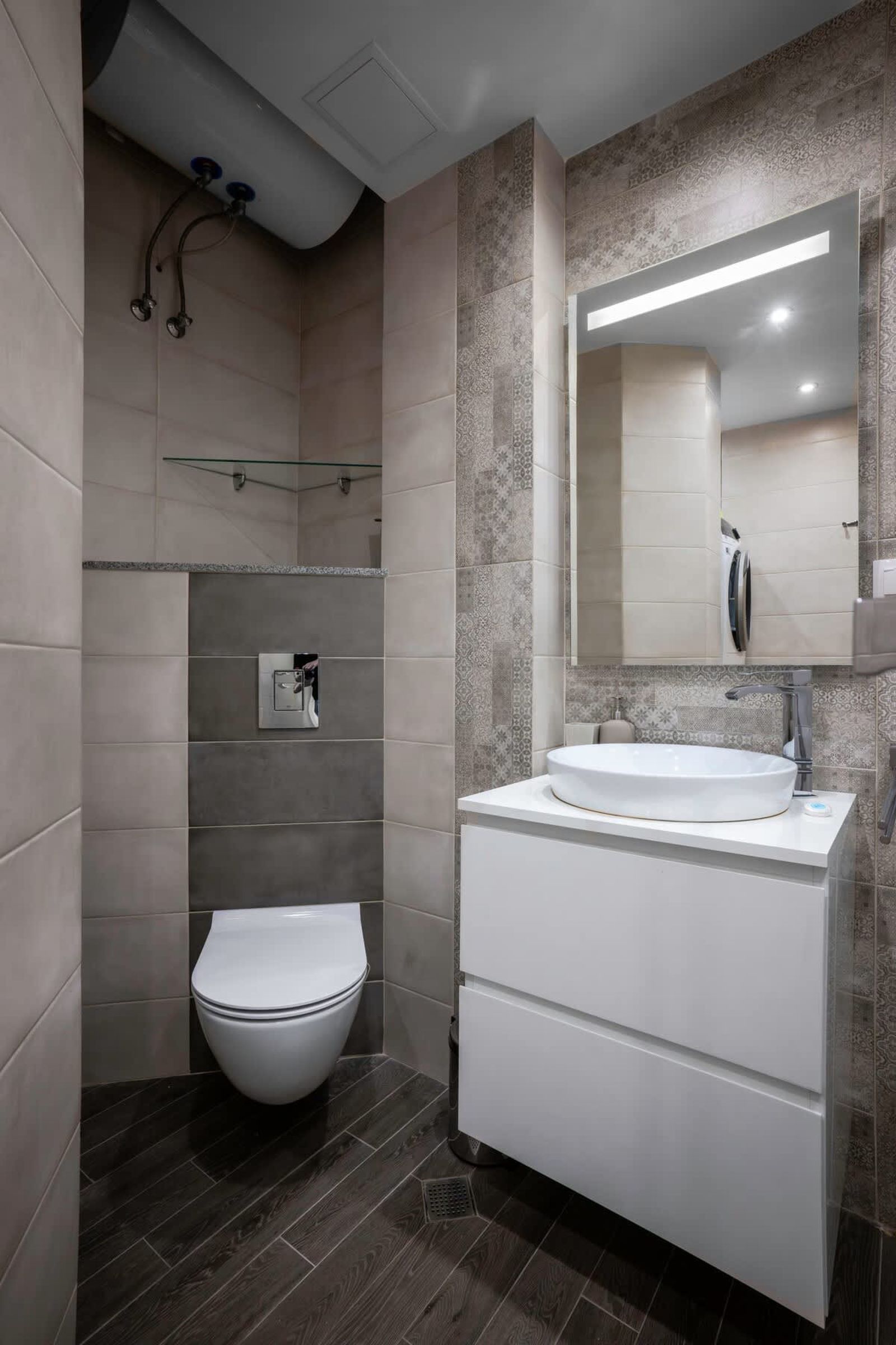 Central Luxurious 2 BD Flat near NDK - Photo 16