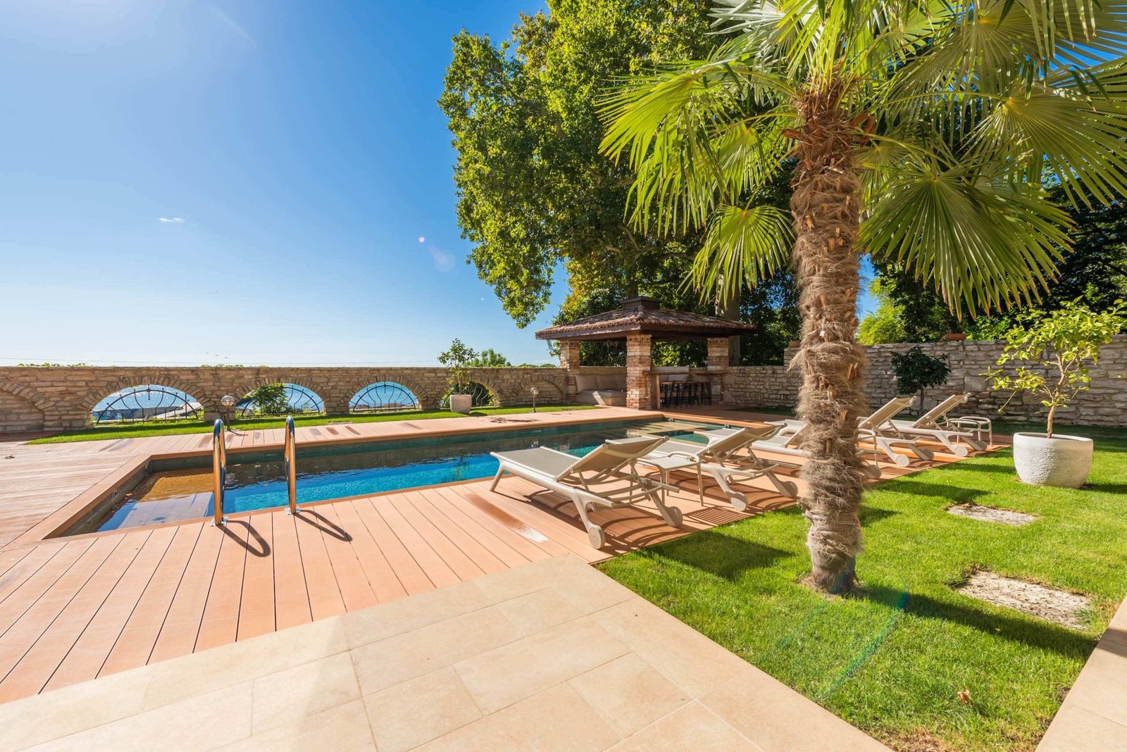 Seaside Luxury Beach Vacation Home – Balchik - Photo 33