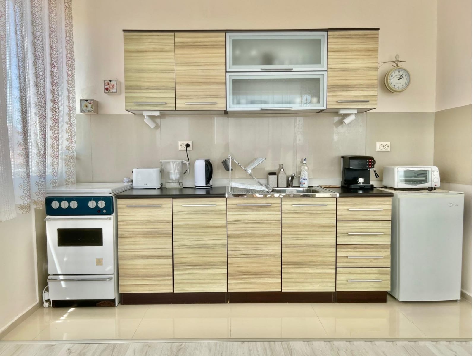 Sunny and Spacious Apartment - Quiet Area in Nesebar - Cover Photo