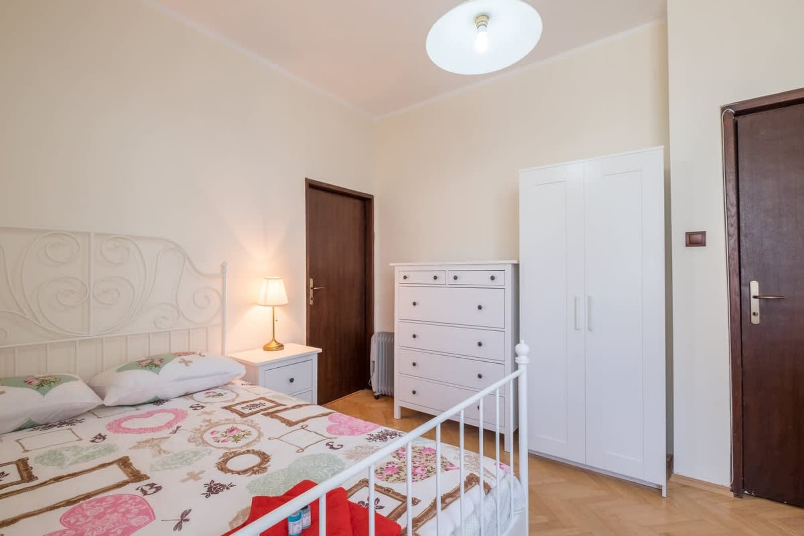 Very Central &amp; Aristocratic 2BDR w/ ACs - Photo 15