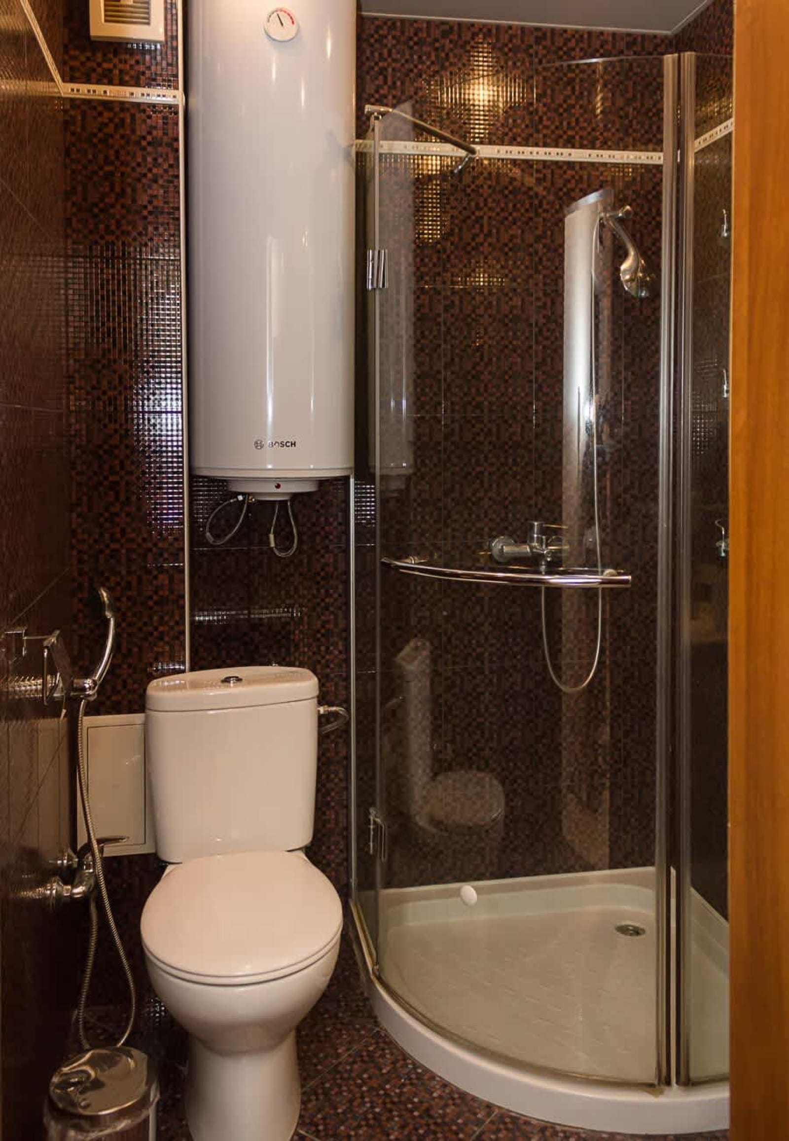 Varna Gem: 2BD Flat with Sunny Balcony - Photo 22