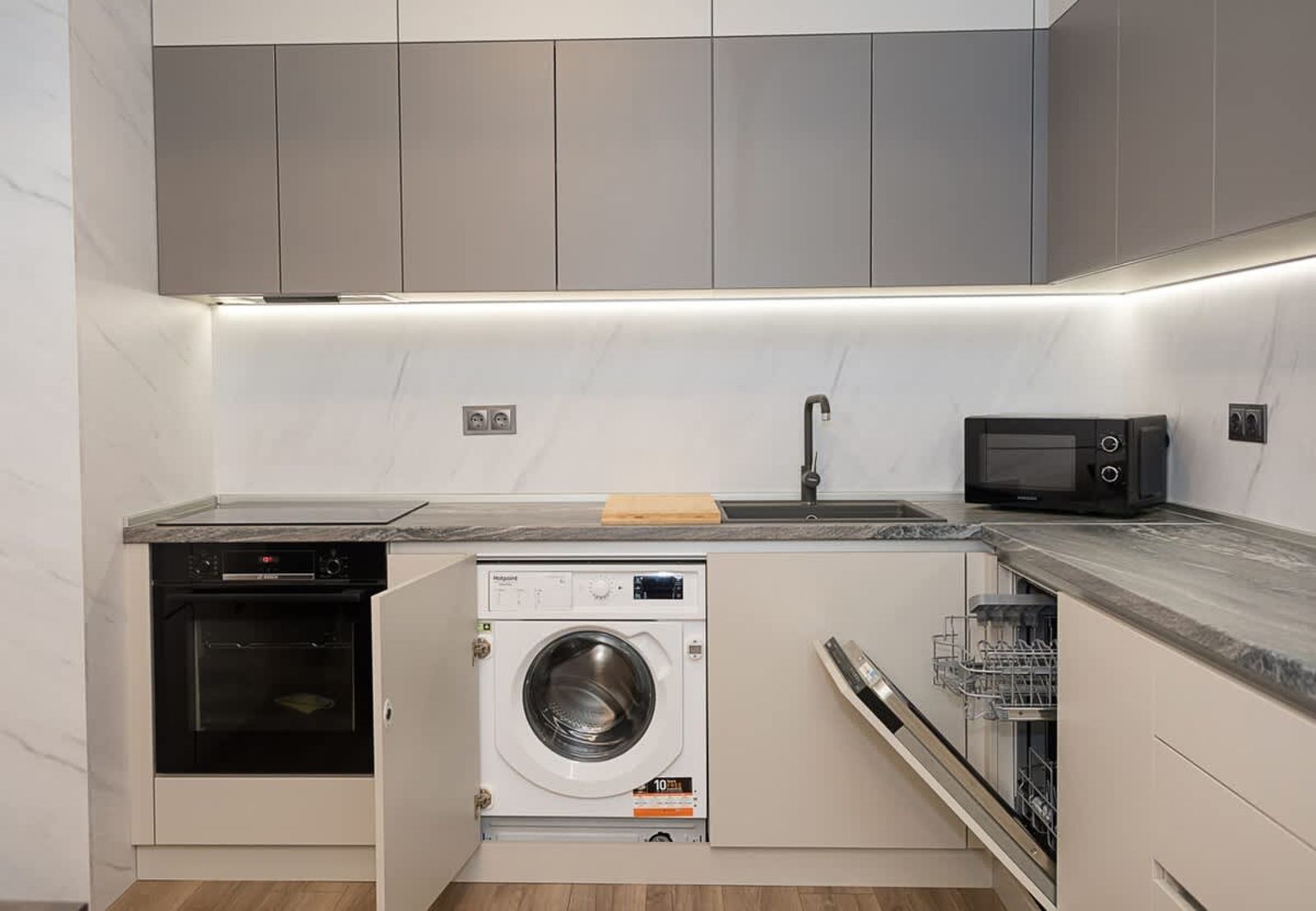 Exclusive Central Varna Apartment | 2 Beds+Parking - Photo 18