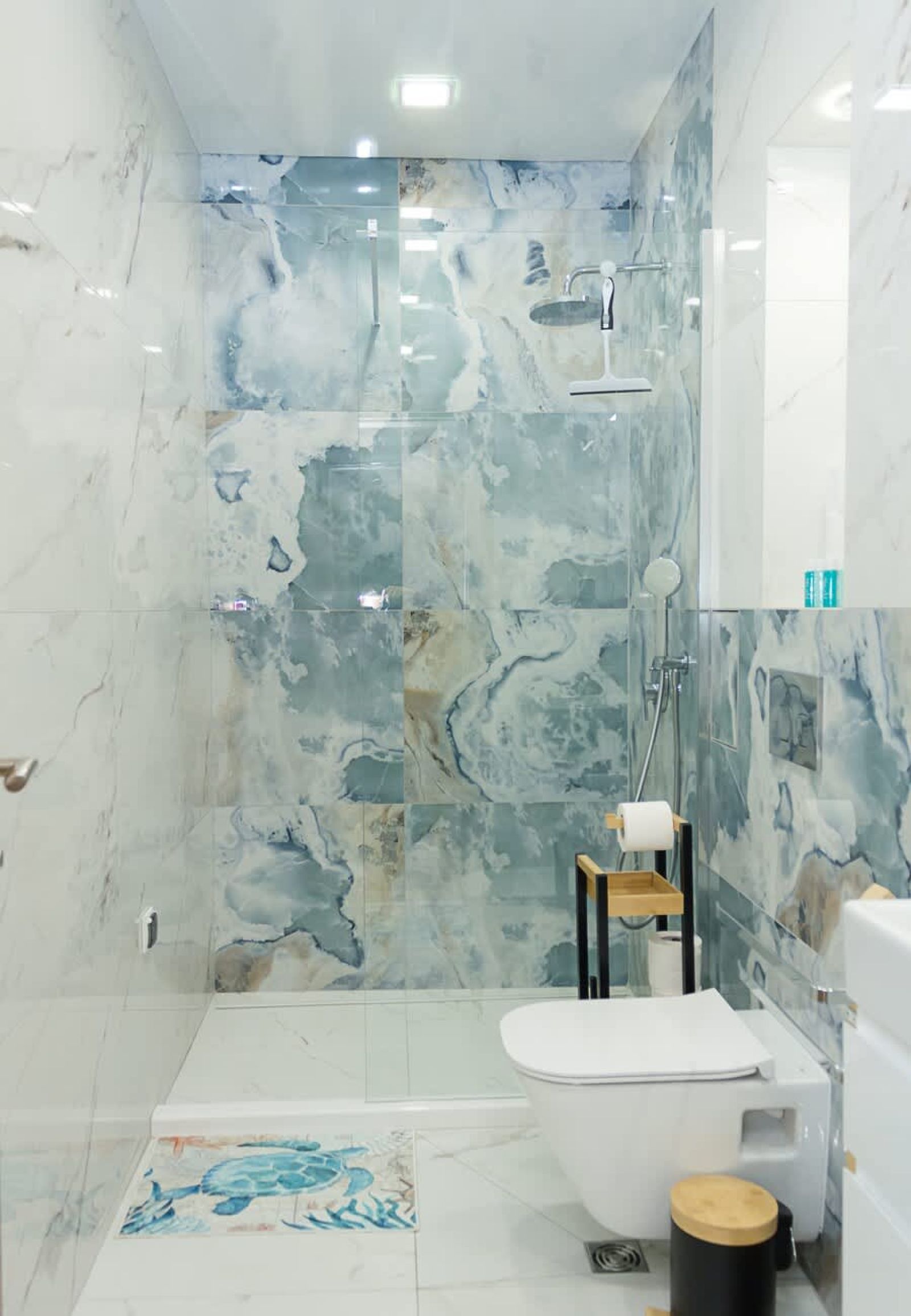 Modern Seaside Retreat in Varna - Photo 15