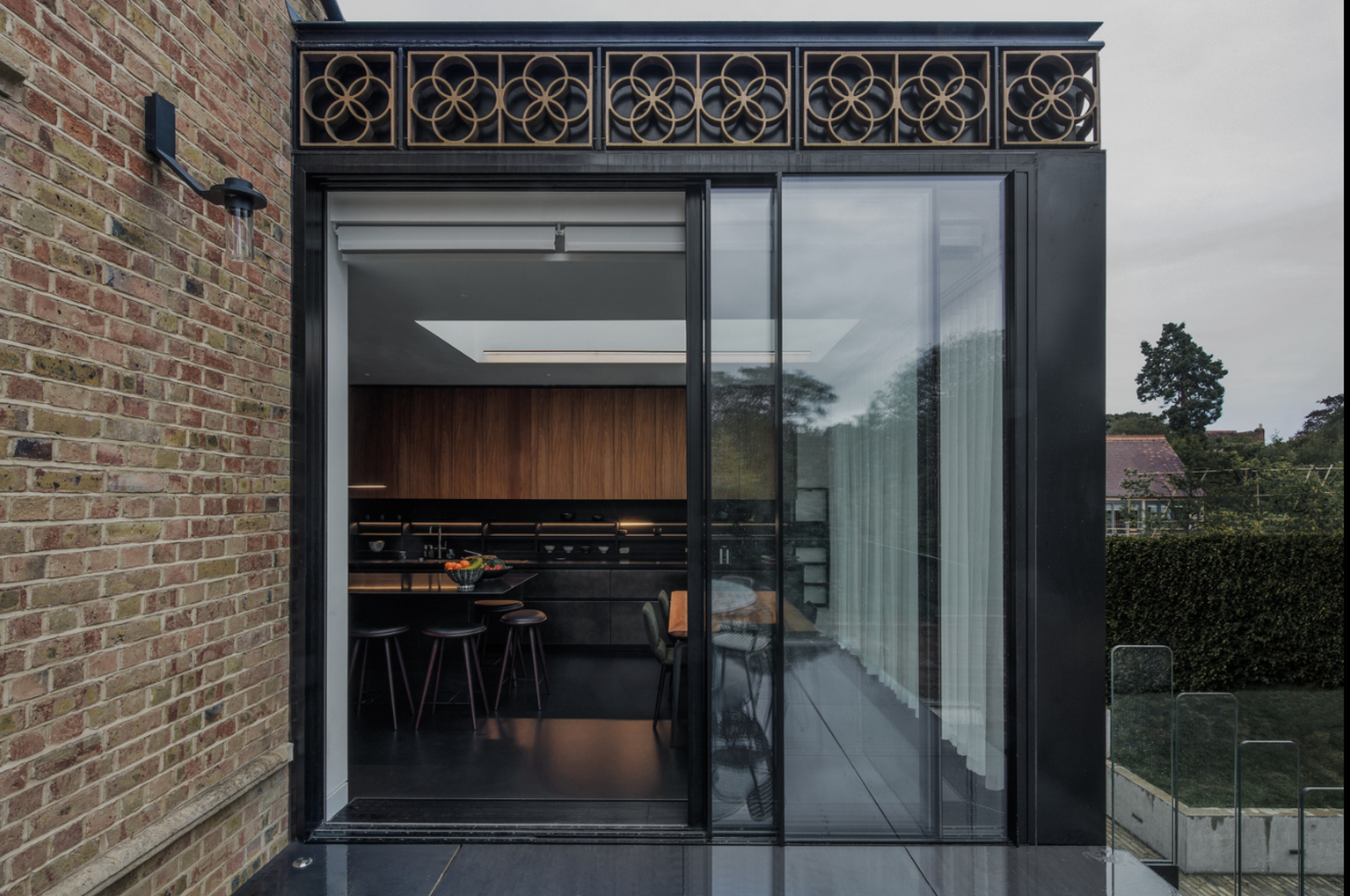 Quatrefoil House Oxford - Photo 6