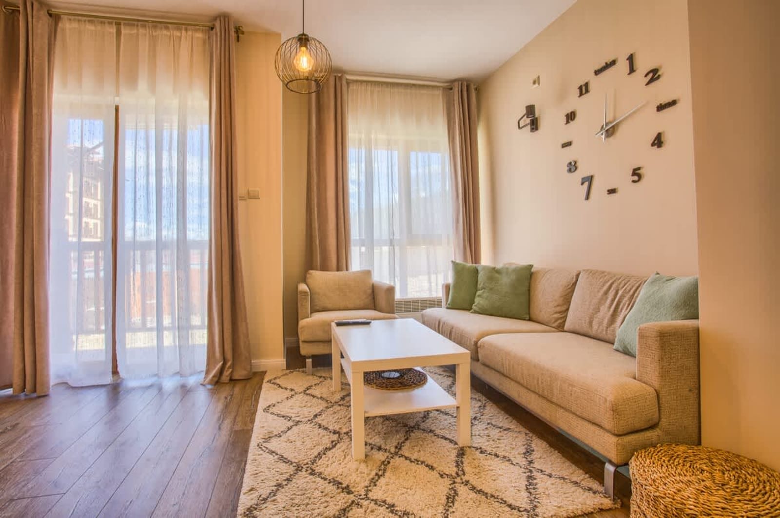 Cozy 2-BD Apartment in Bansko - Photo 4