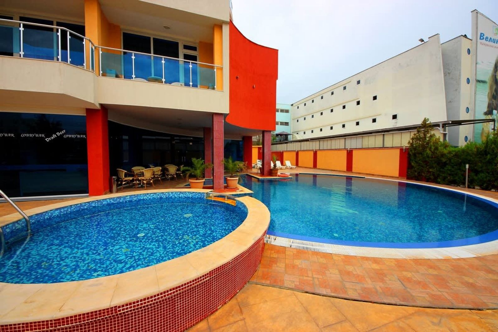 Family Studio in Sunny Beach Apartments - Cover Photo