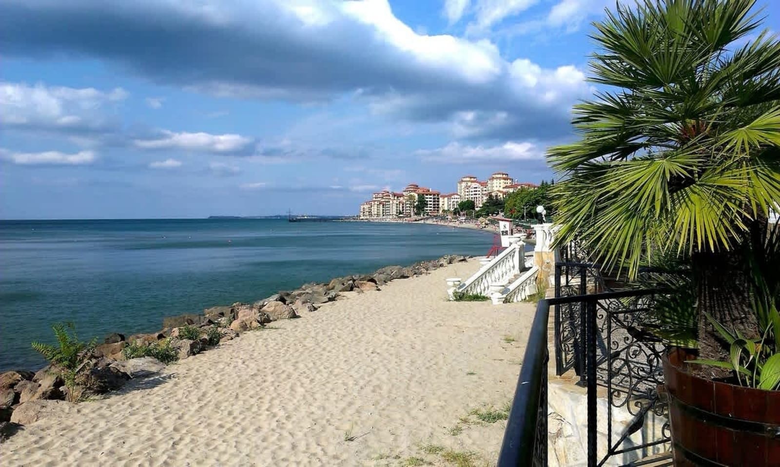 Atrium  Apartment with Sea View - Photo 8