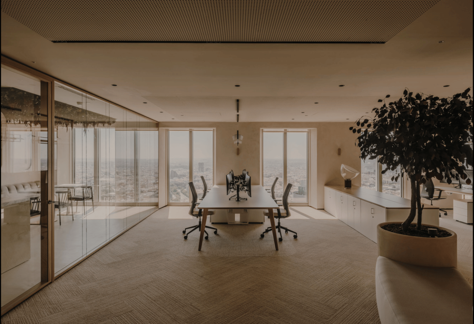 Torre Picasso Offices - Photo 4