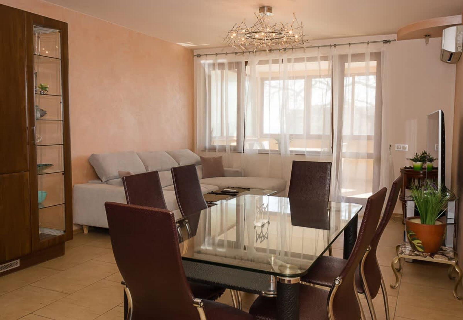 Varna Gem: 2BD Flat with Sunny Balcony - Photo 8
