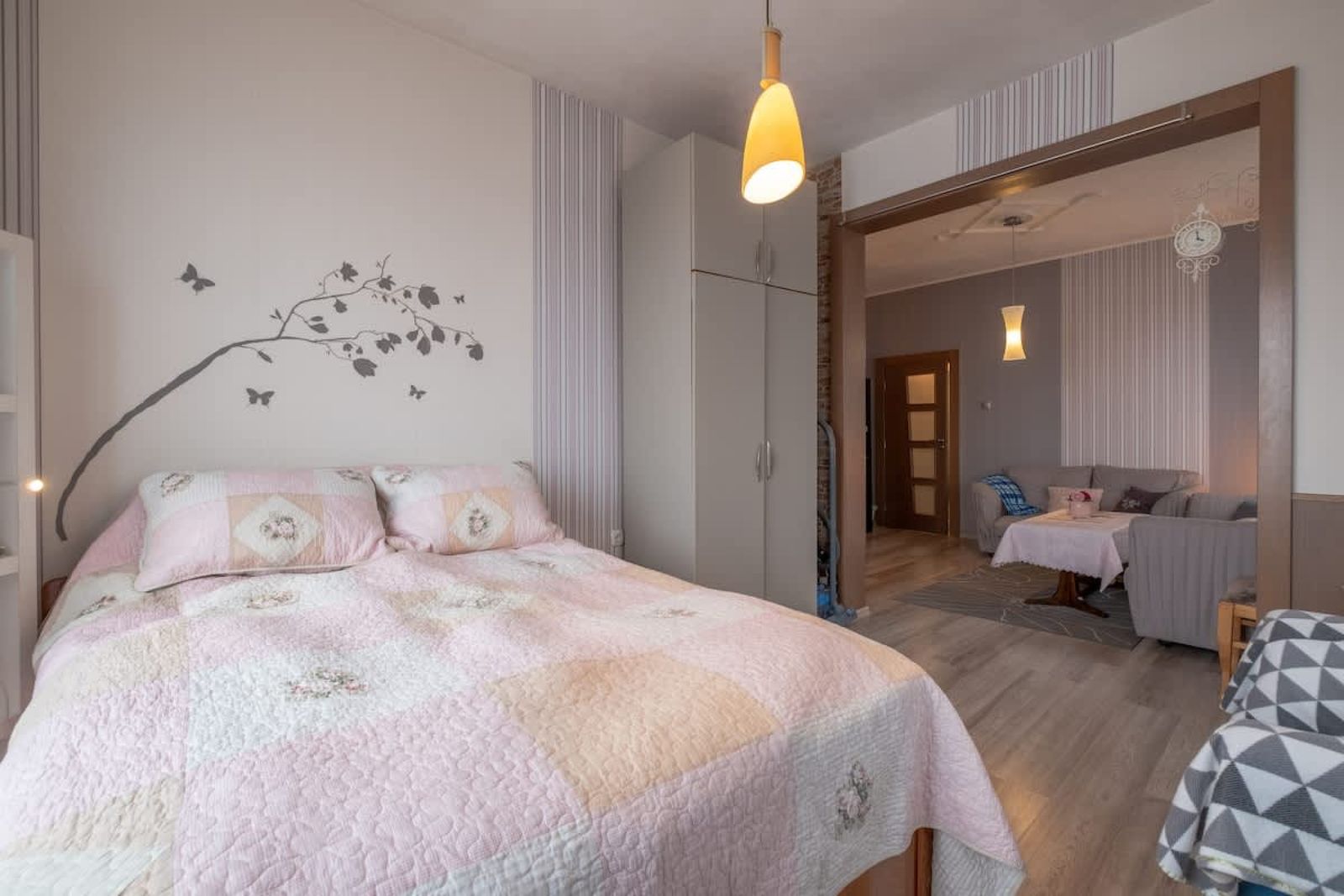 Little HoMe with a Park View - Photo 12