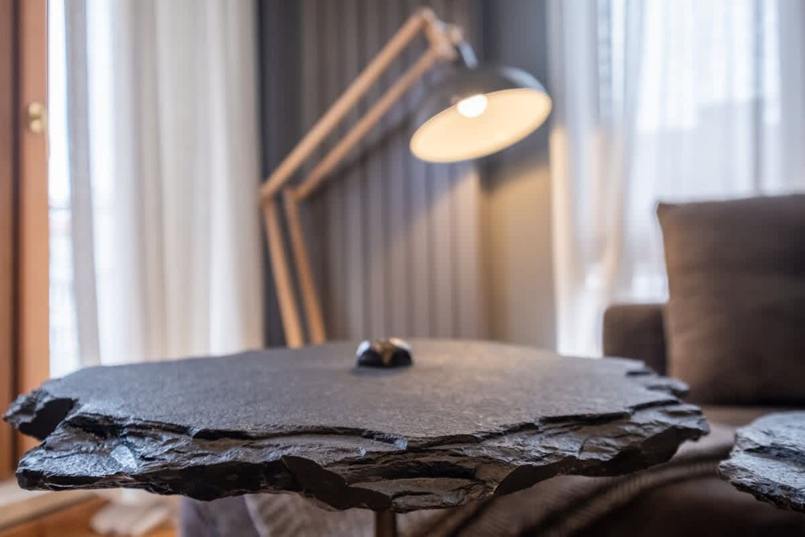 High-end Designer Aprt - AC &amp; Lift &amp; Balcony - Photo 30