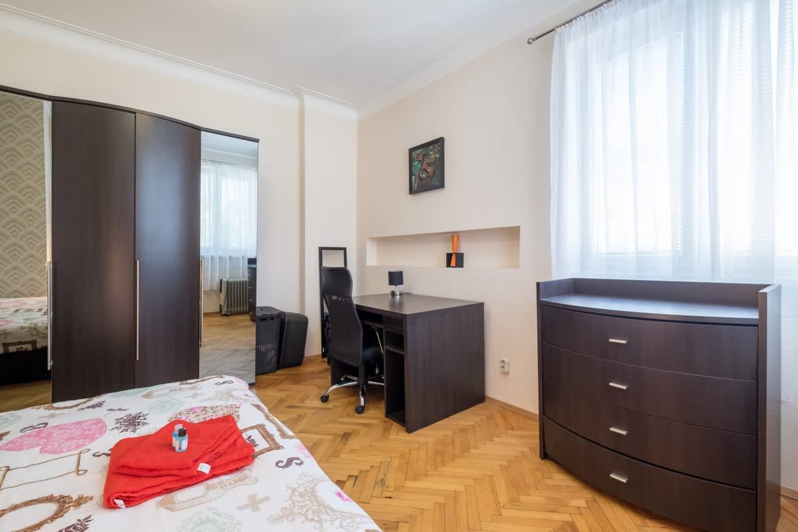 Very Central &amp; Aristocratic 2BDR w/ ACs - Photo 14