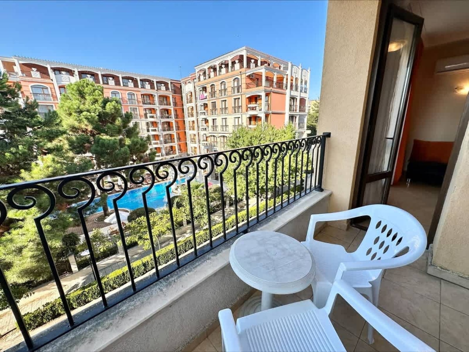 Suite apartment with balcony in Royal Sun - Photo 37