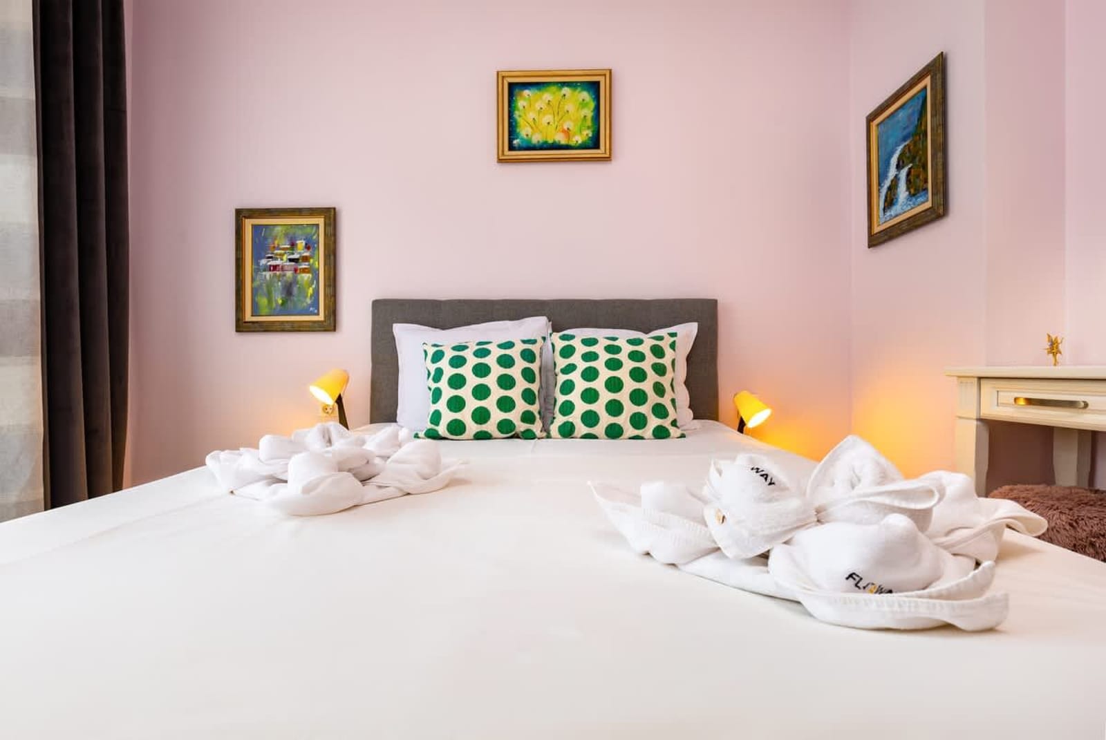 The Plovdiv Pad: Your 1-BD Hideaway in the Center - Photo 2