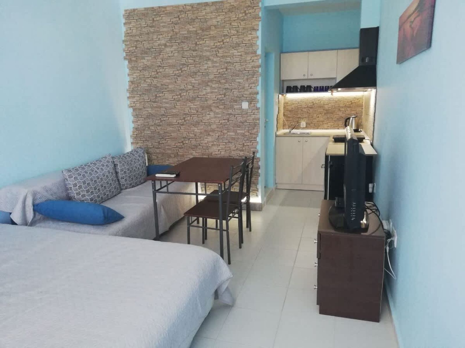 The Blue Studio  In a complex next to the beach - Photo 3