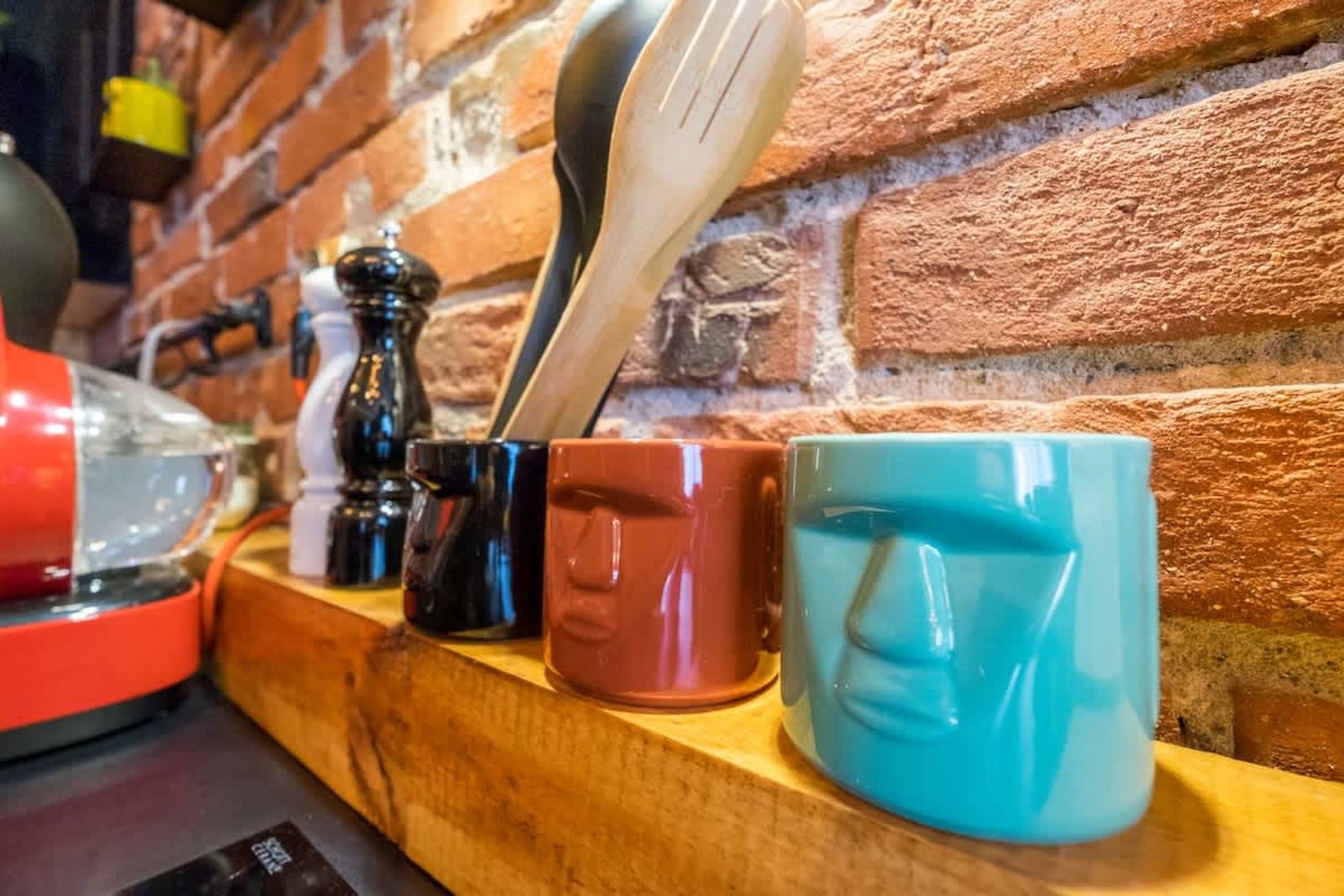 2 BDR &amp; 2 BTHR Funky Apartment / Supreme Location - Photo 38